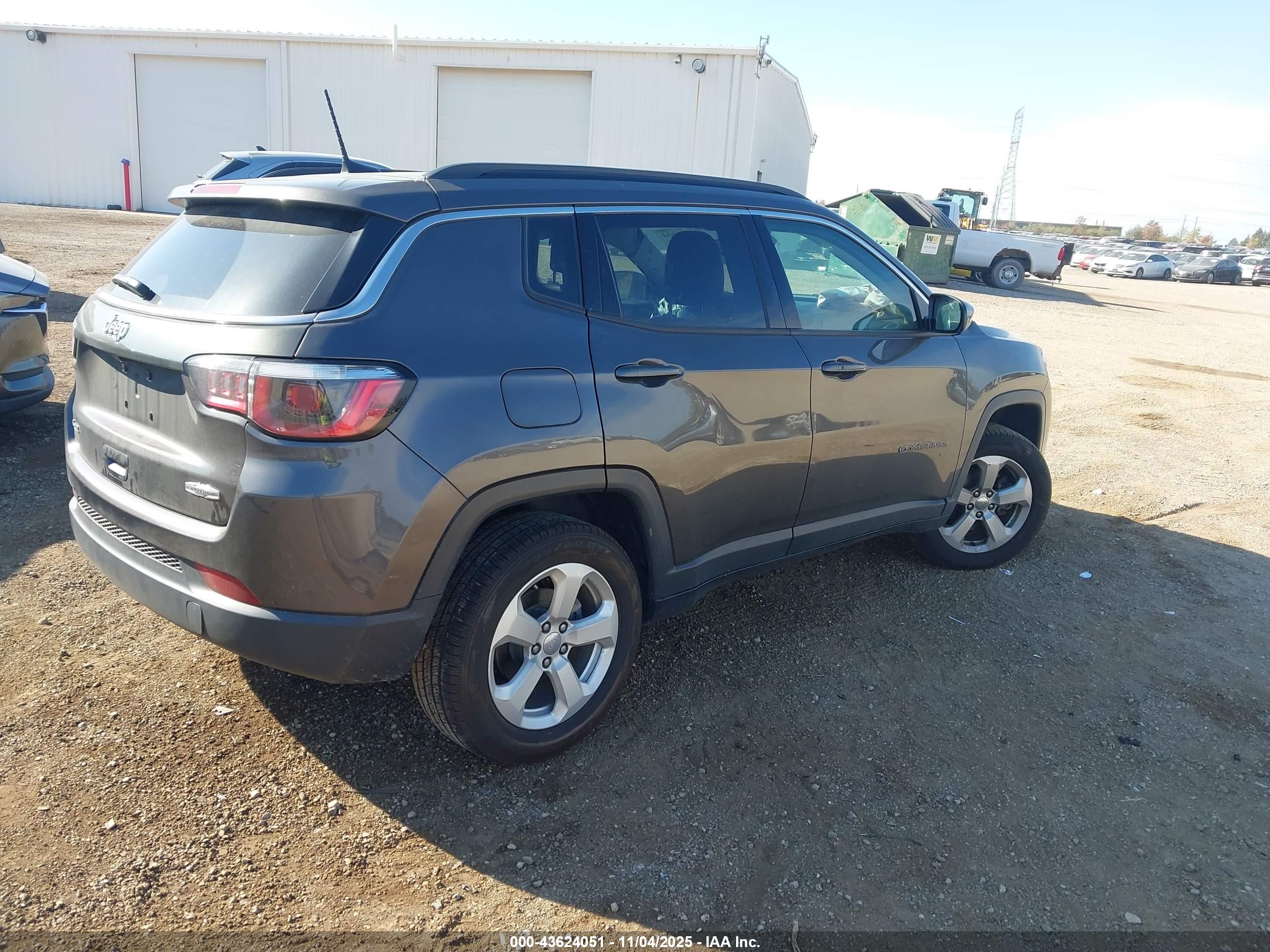 JEEP COMPASS image 4