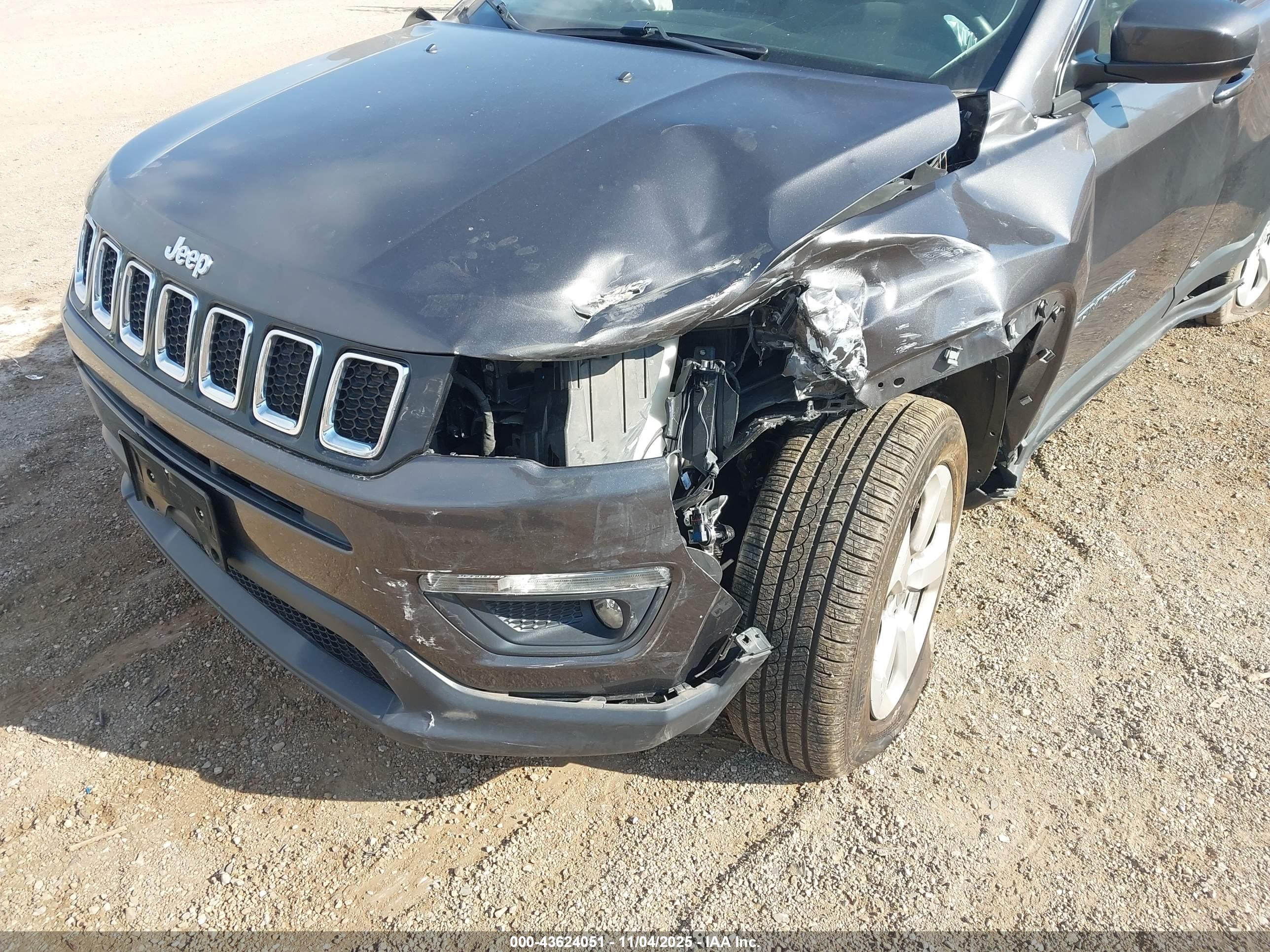 JEEP COMPASS image 6