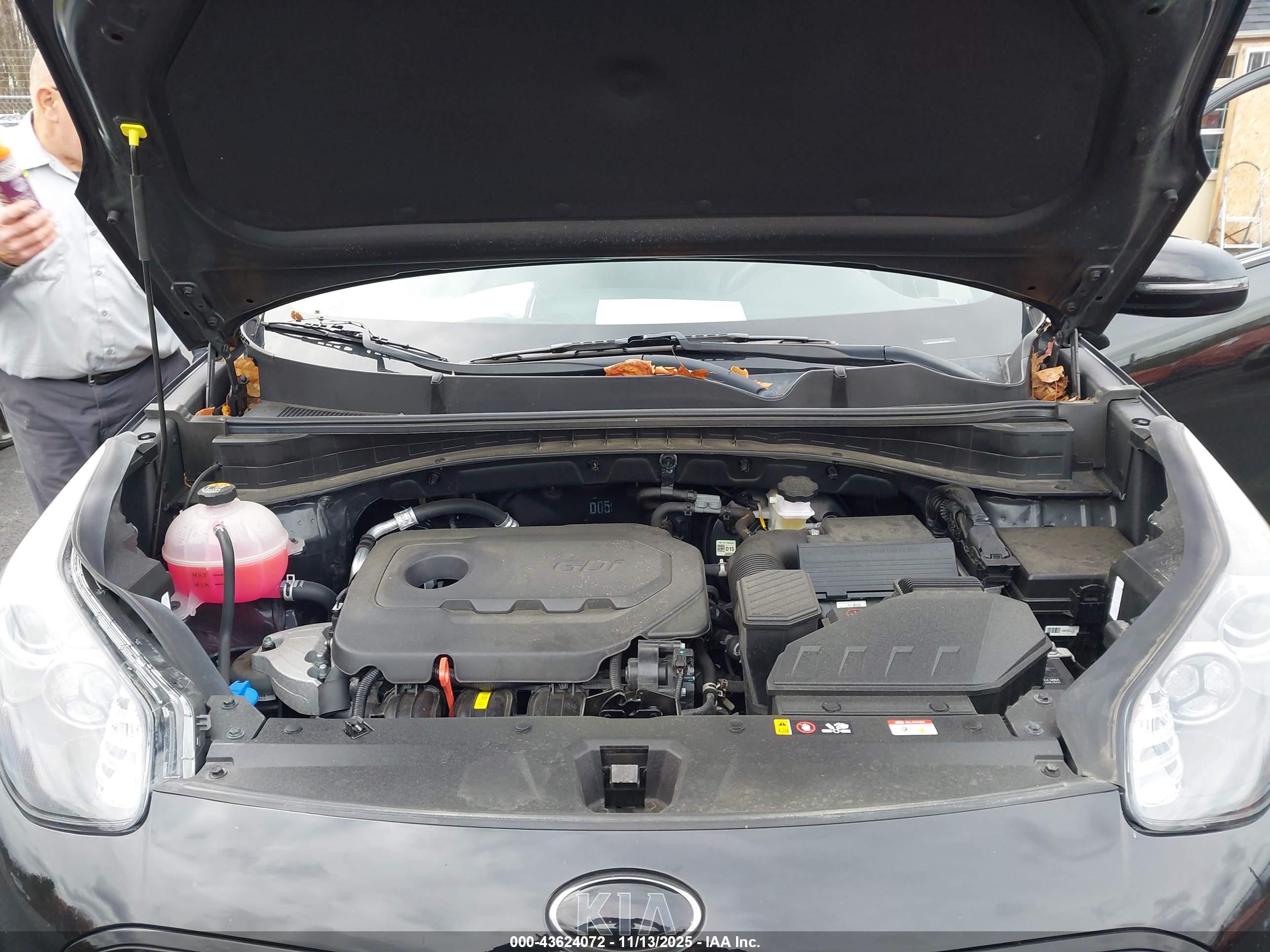 KIA SPORTAGE image 10