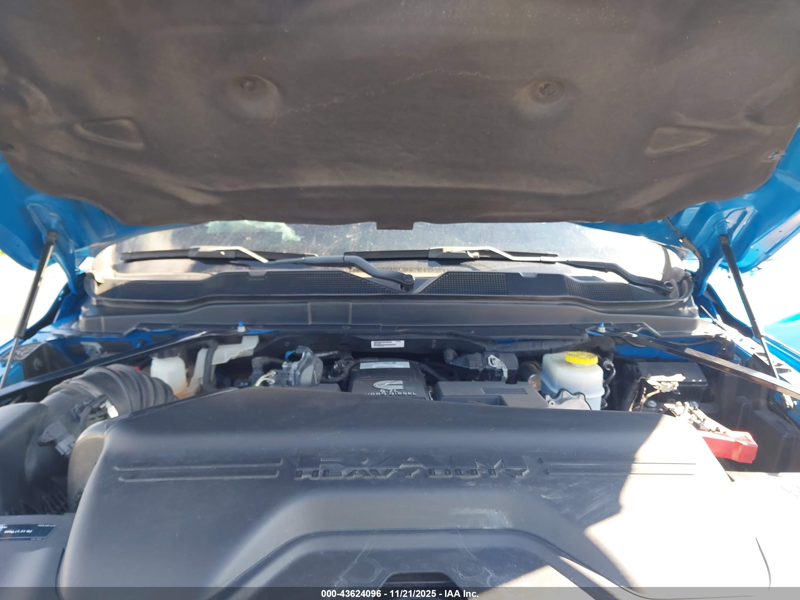 RAM 2500 image 10