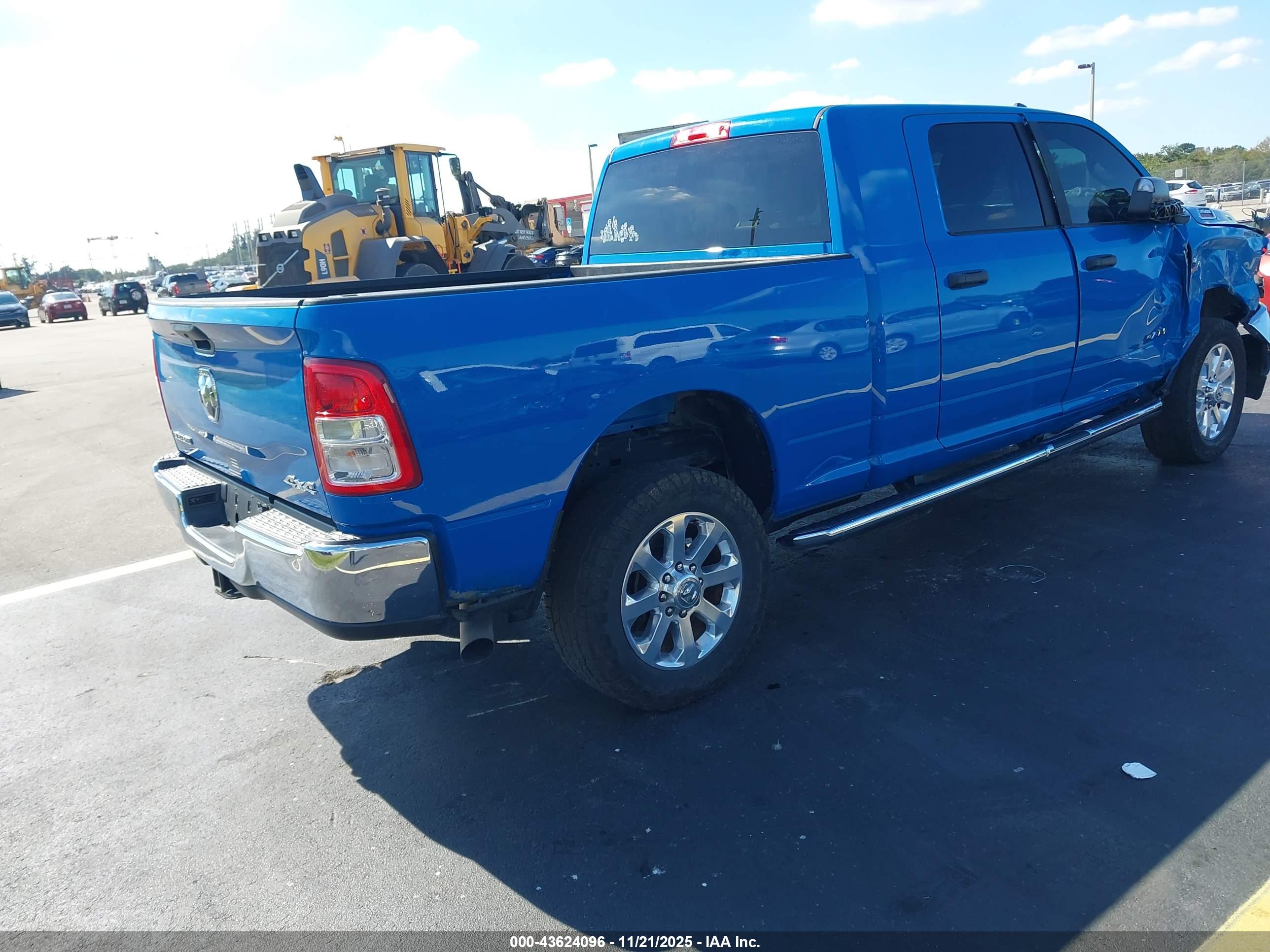 RAM 2500 image 4