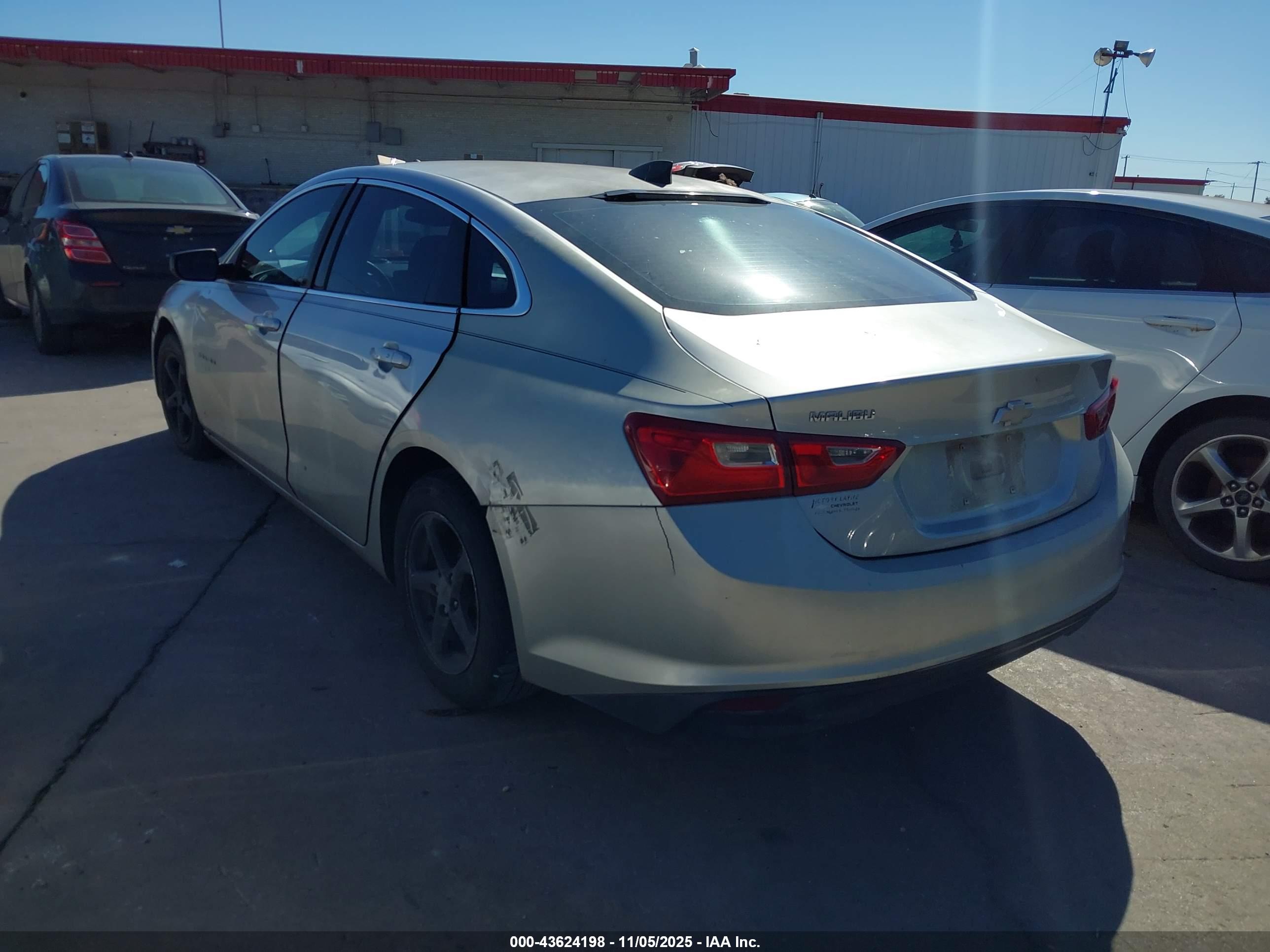 CHEVROLET MALIBU image 3