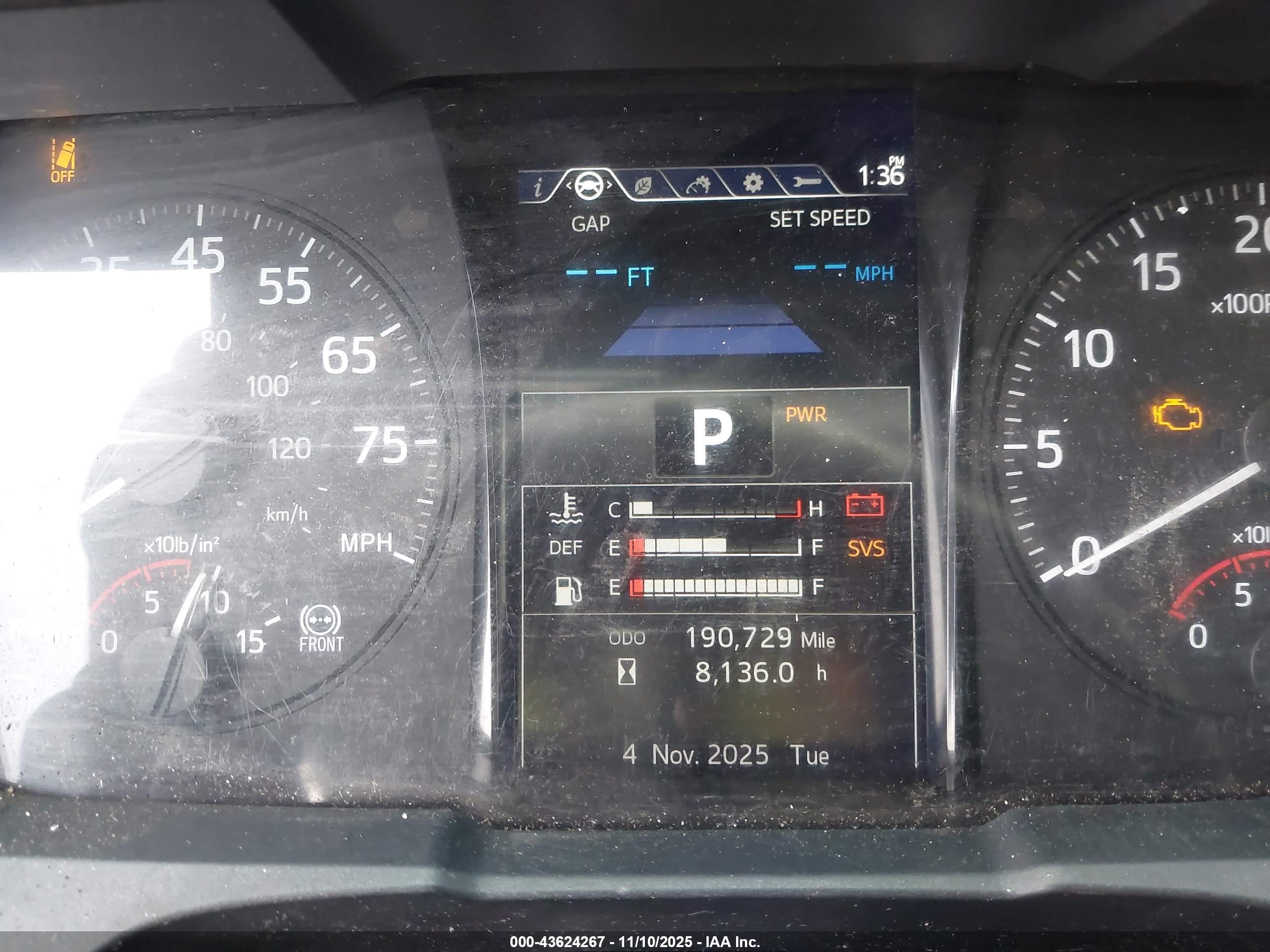 HINO 238/258/268 image 6