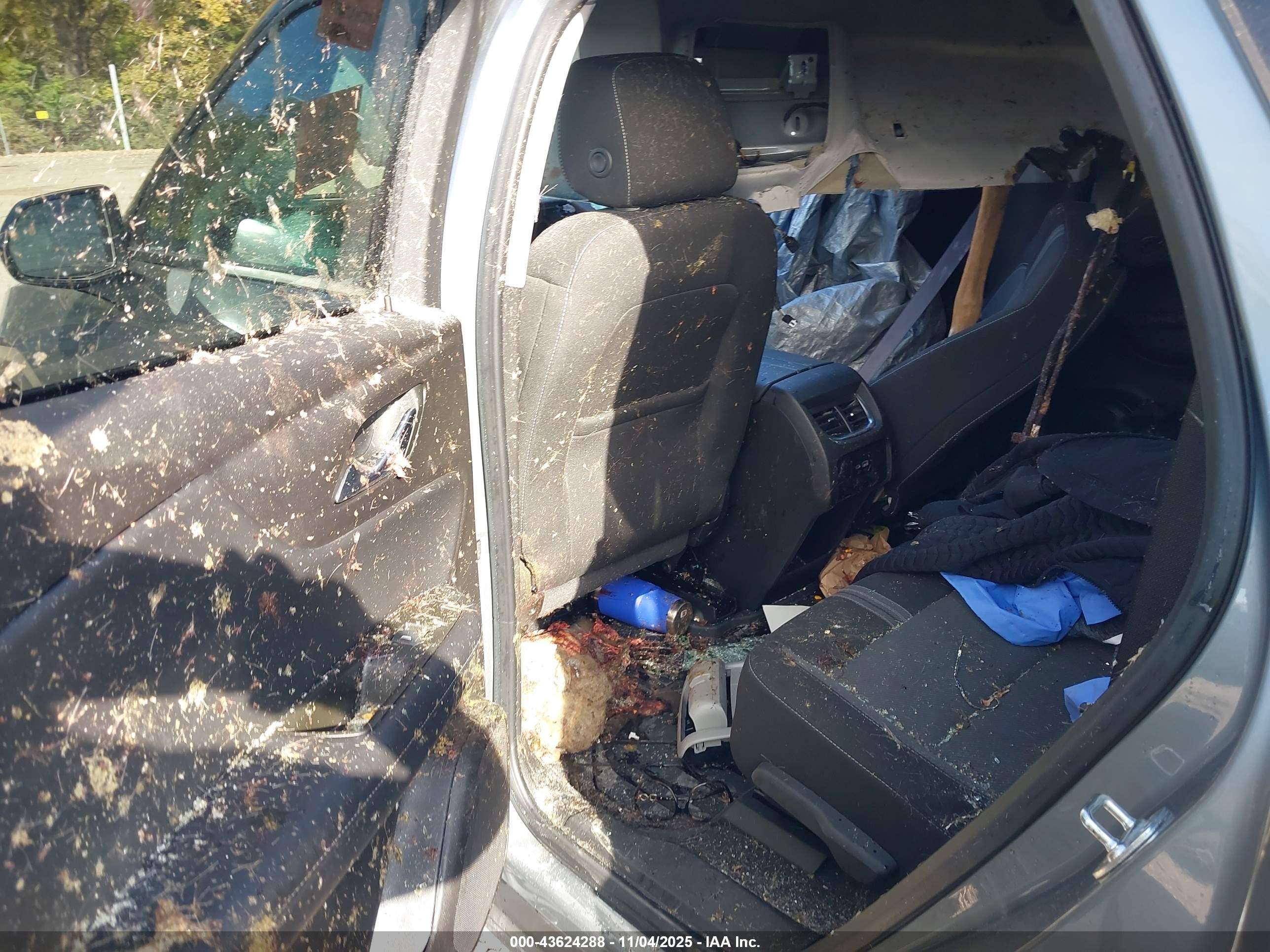 CHEVROLET BLAZER image 8