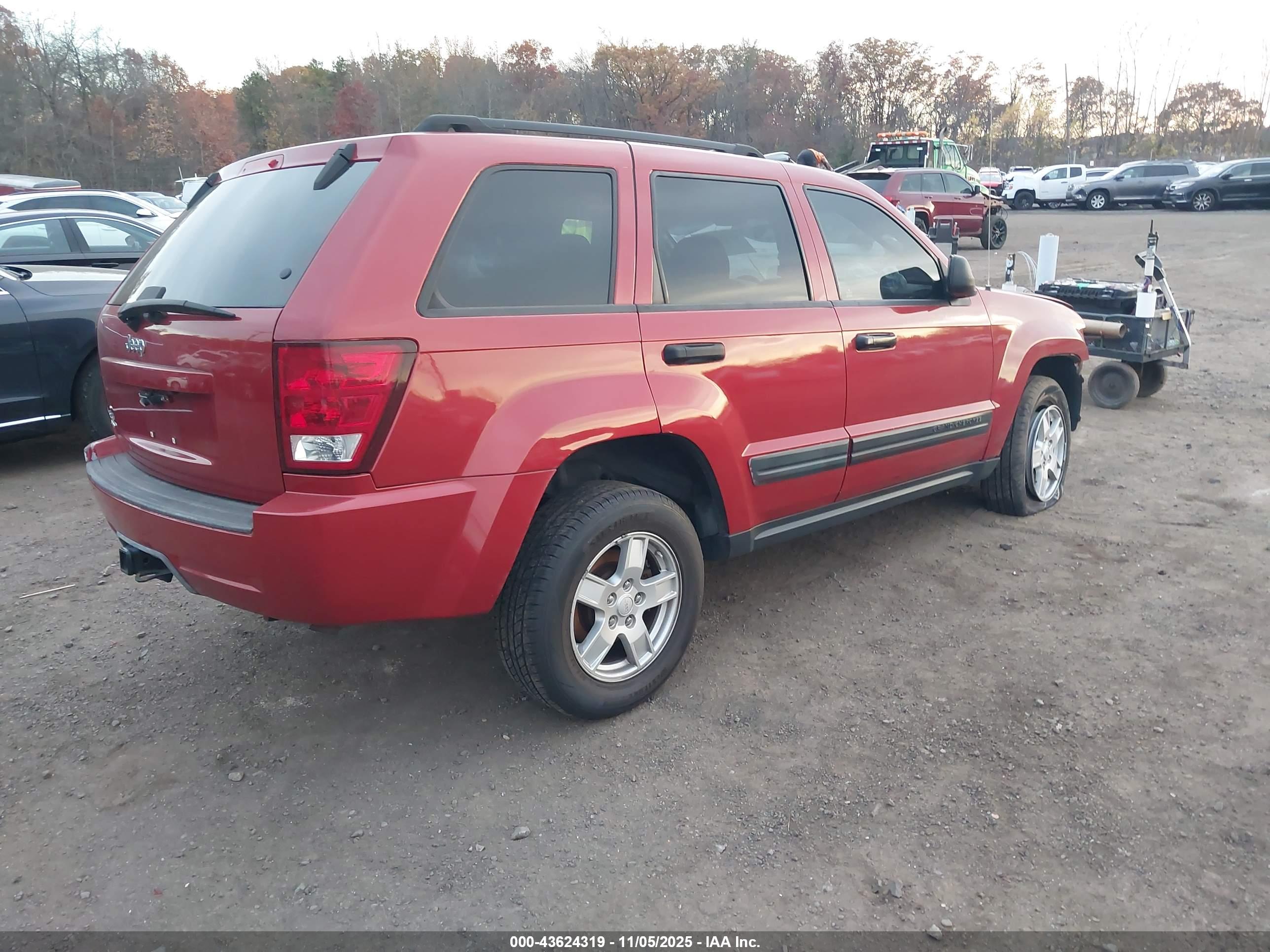 JEEP GRAND image 4