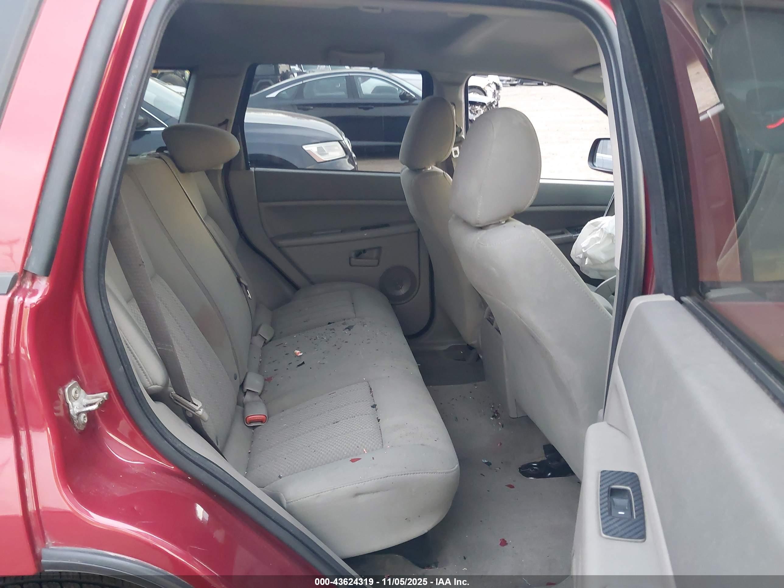 JEEP GRAND image 8