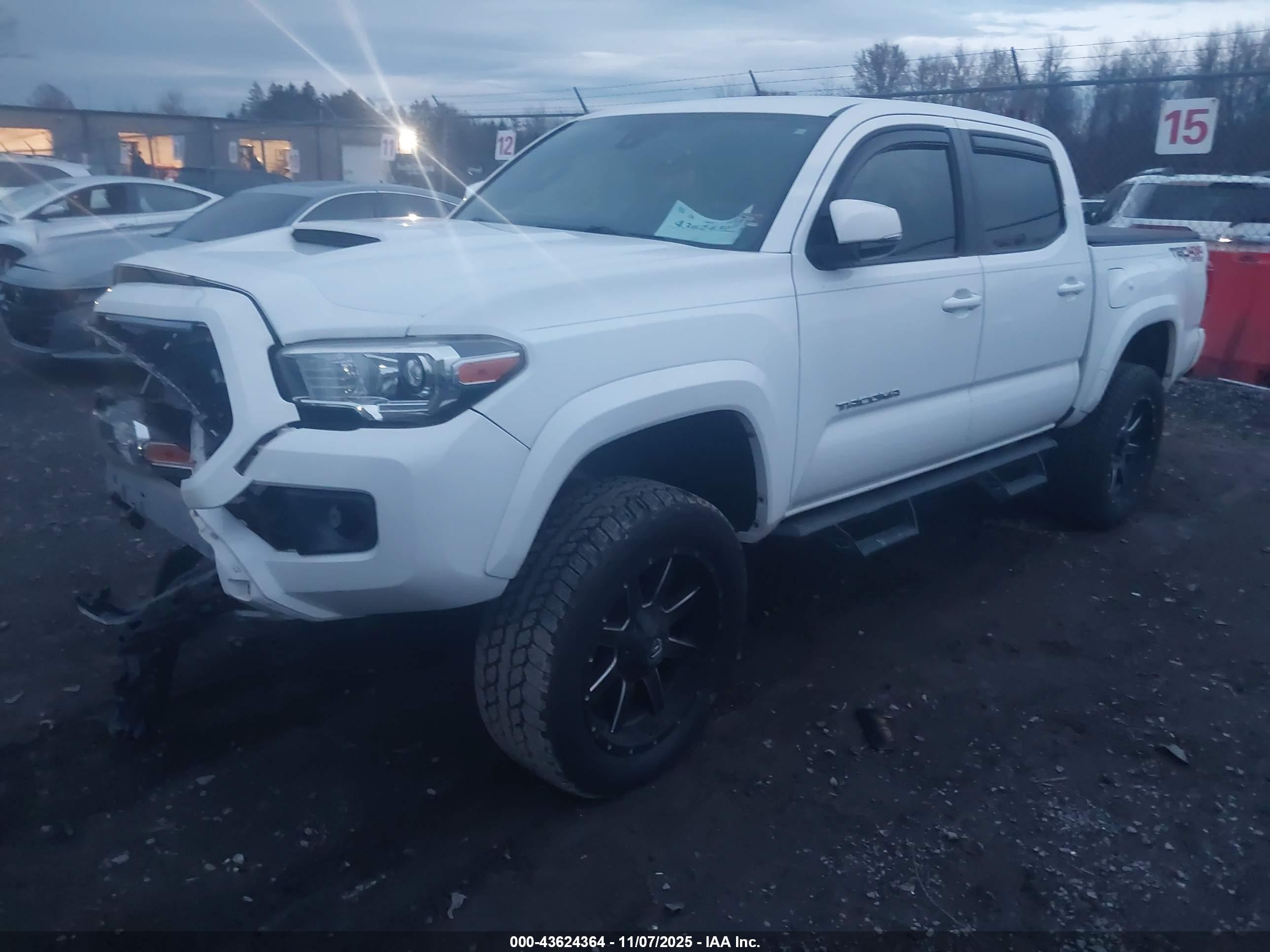 TOYOTA TACOMA image 2
