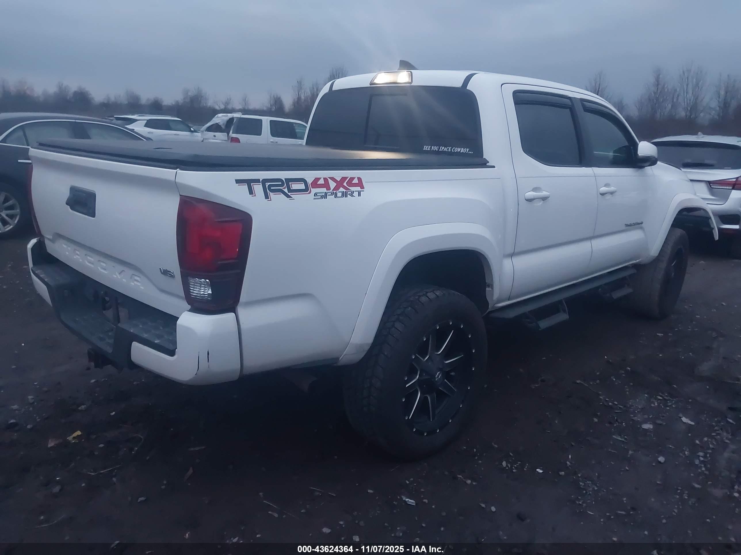 TOYOTA TACOMA image 4