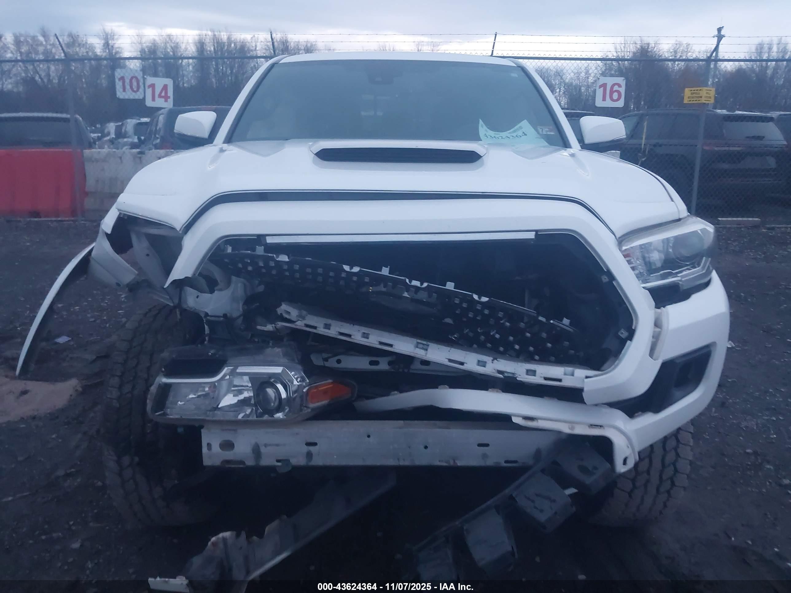 TOYOTA TACOMA image 6