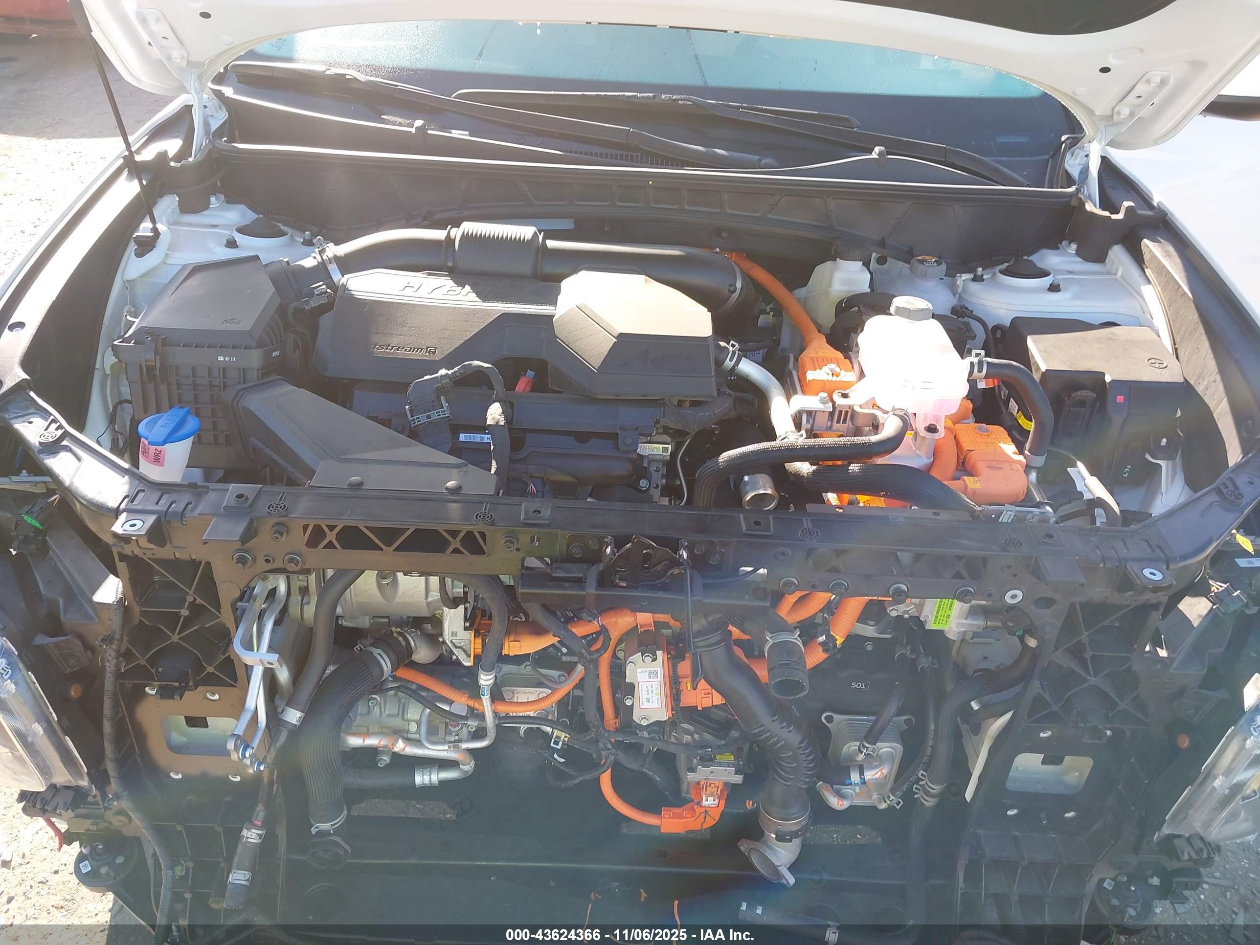HYUNDAI TUCSON image 10