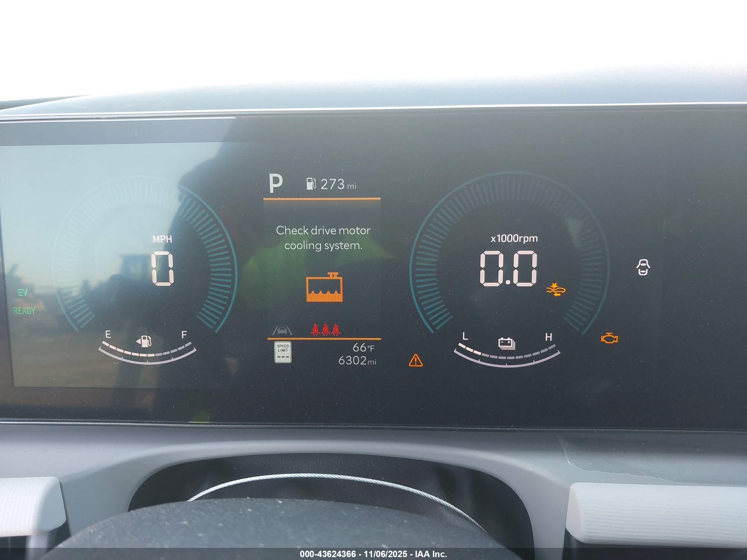 HYUNDAI TUCSON image 7