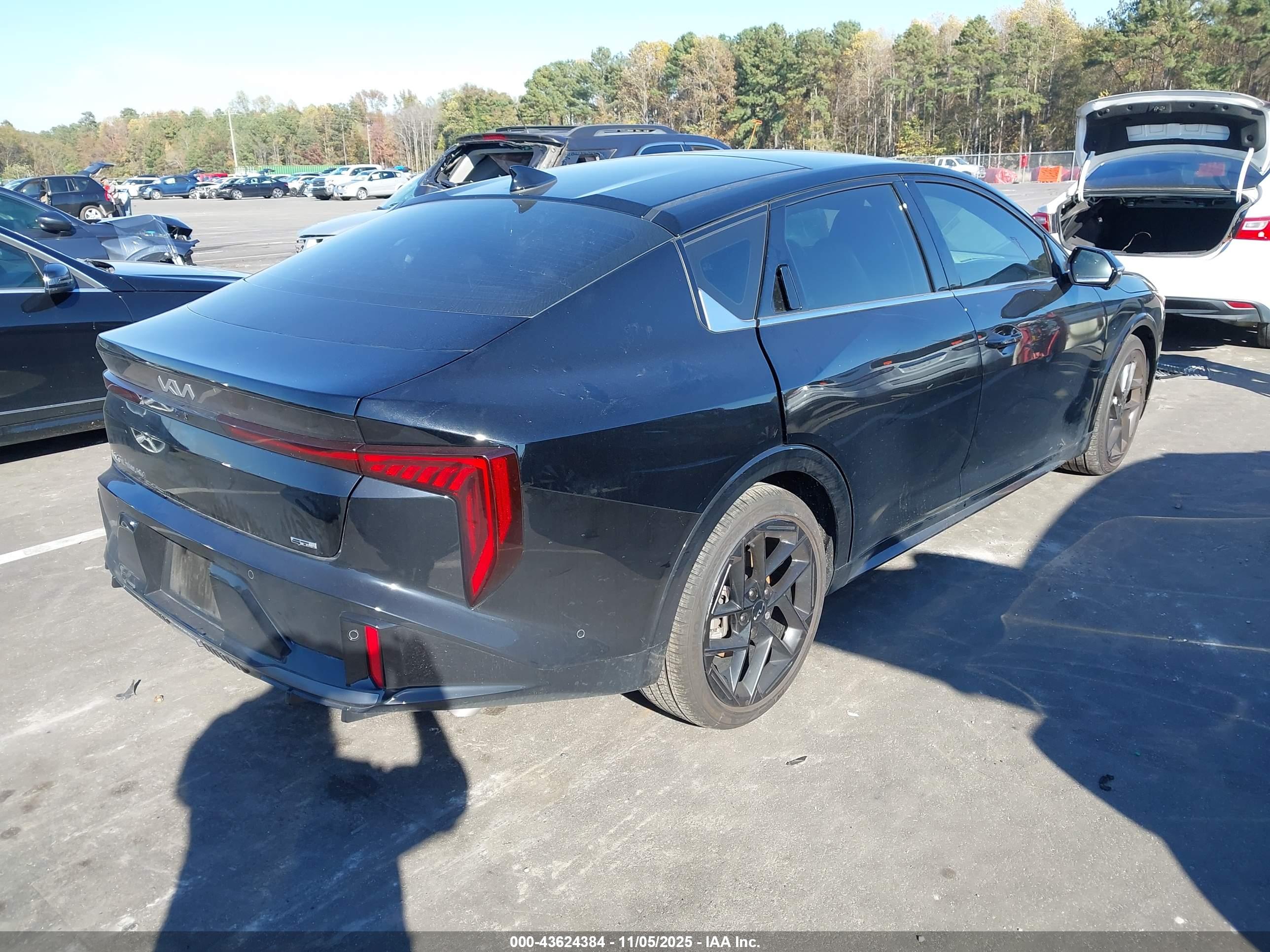 KIA K4 image 4