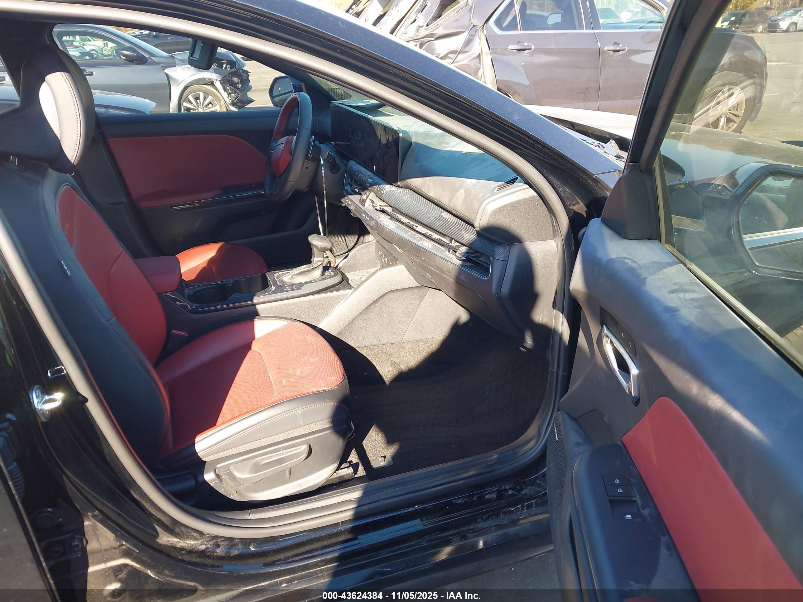 KIA K4 image 5