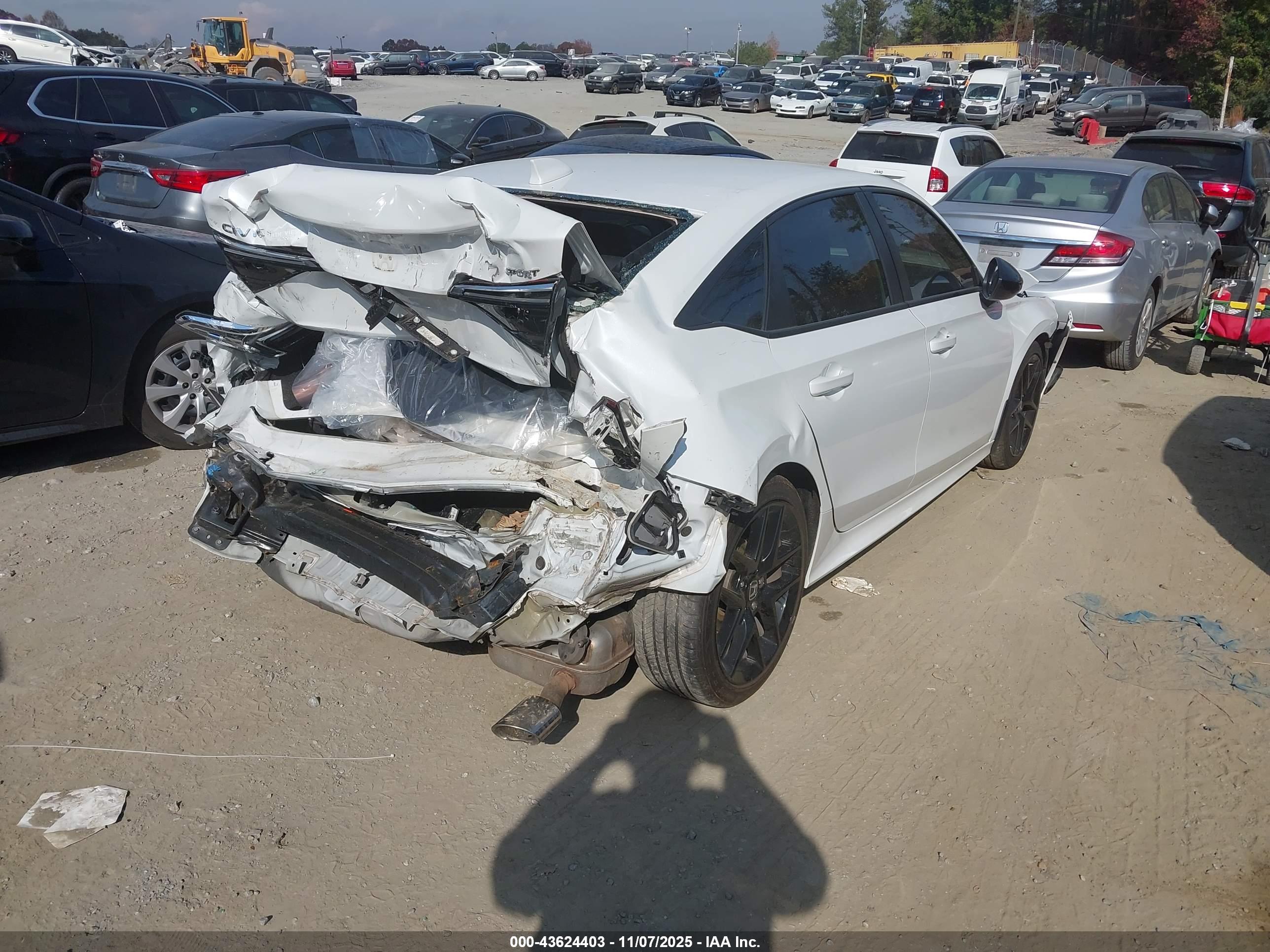 HONDA CIVIC image 4