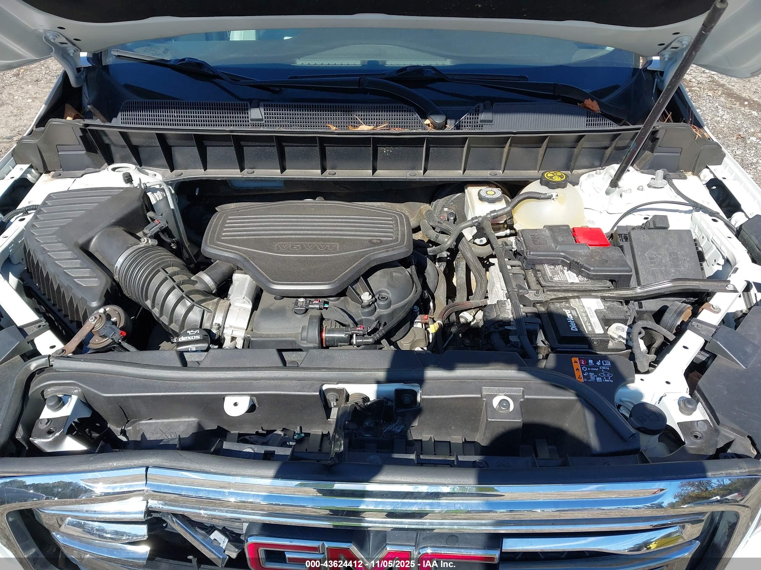 GMC ACADIA image 10