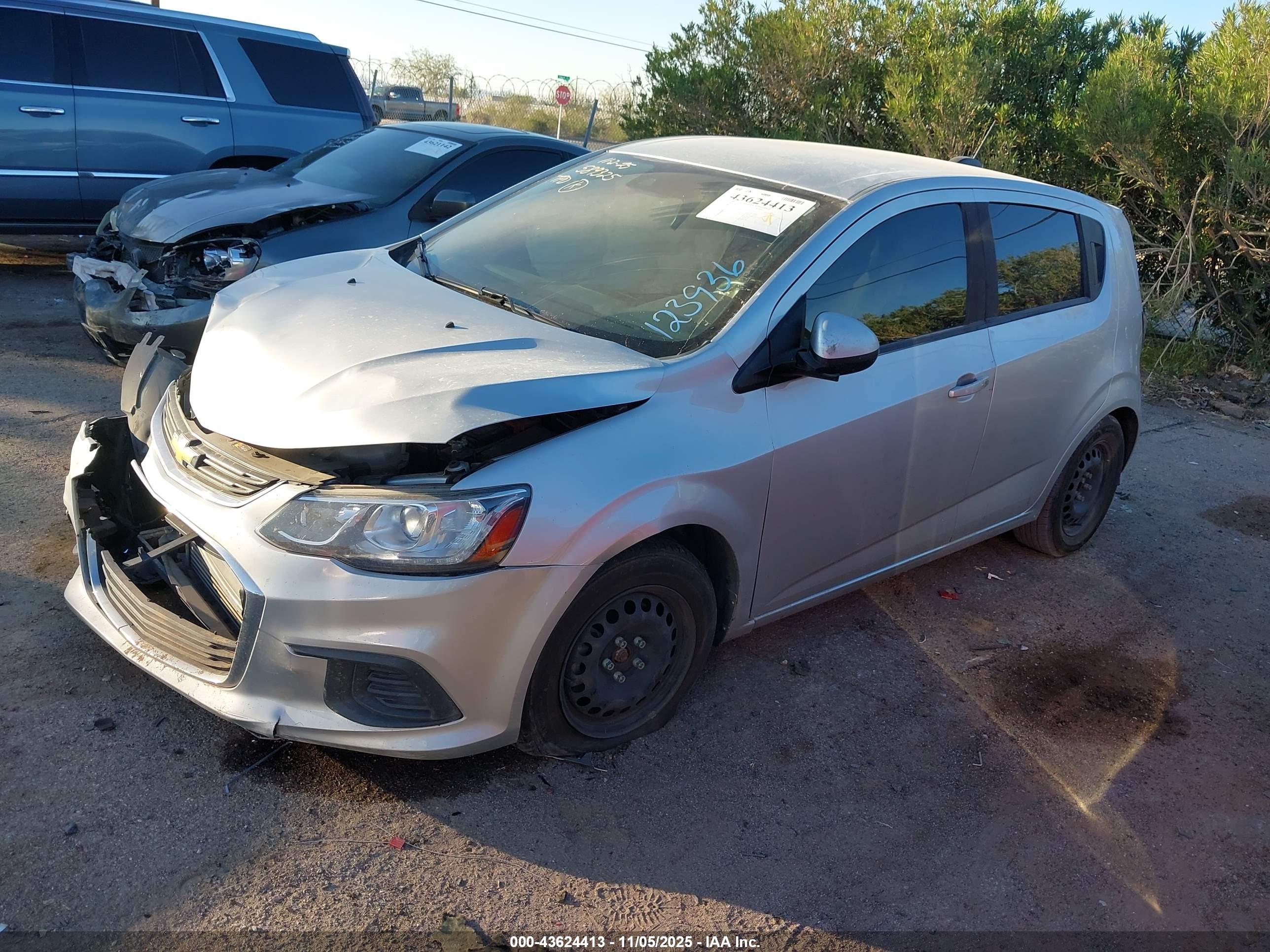 CHEVROLET SONIC image 2
