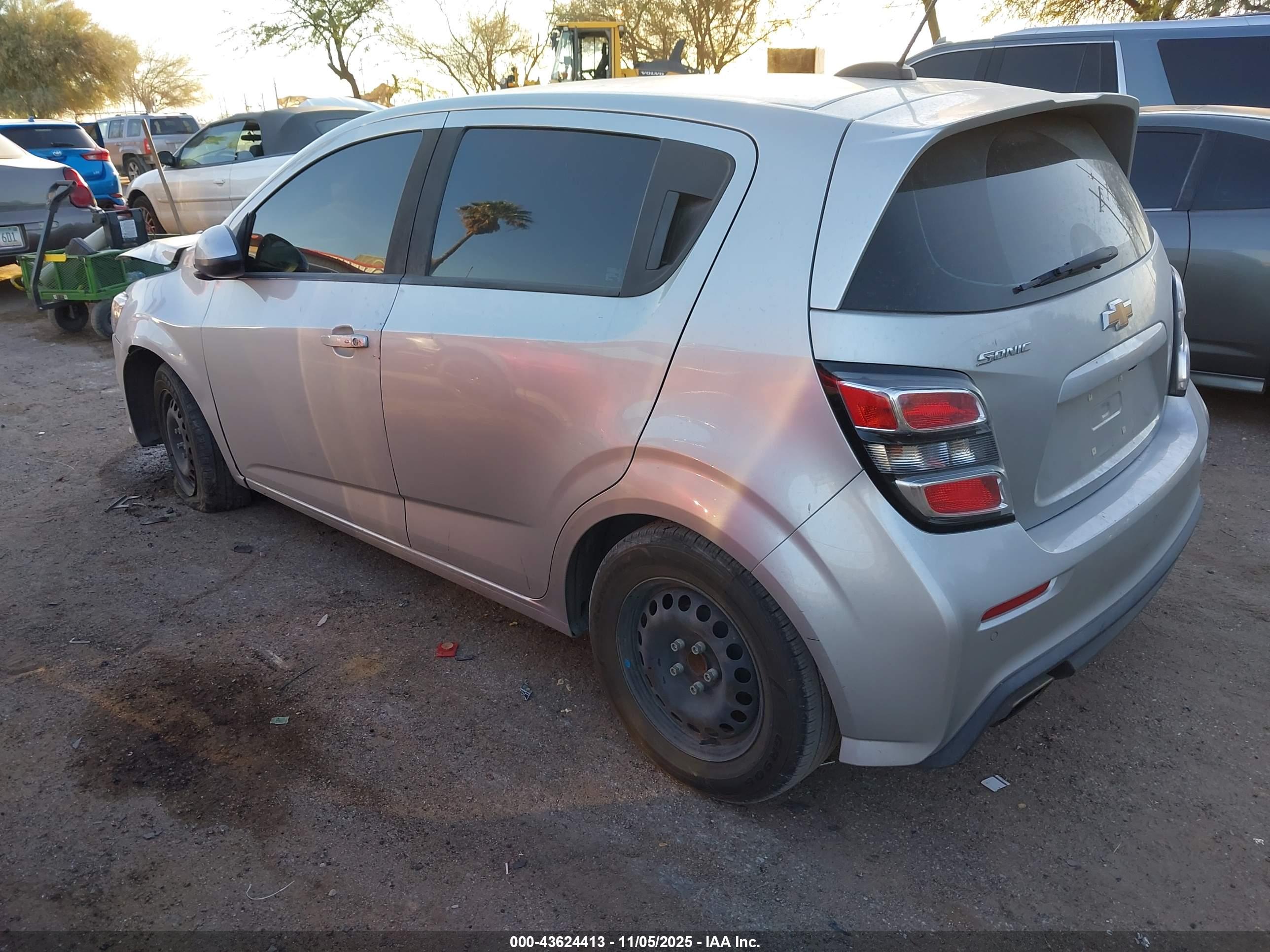 CHEVROLET SONIC image 3