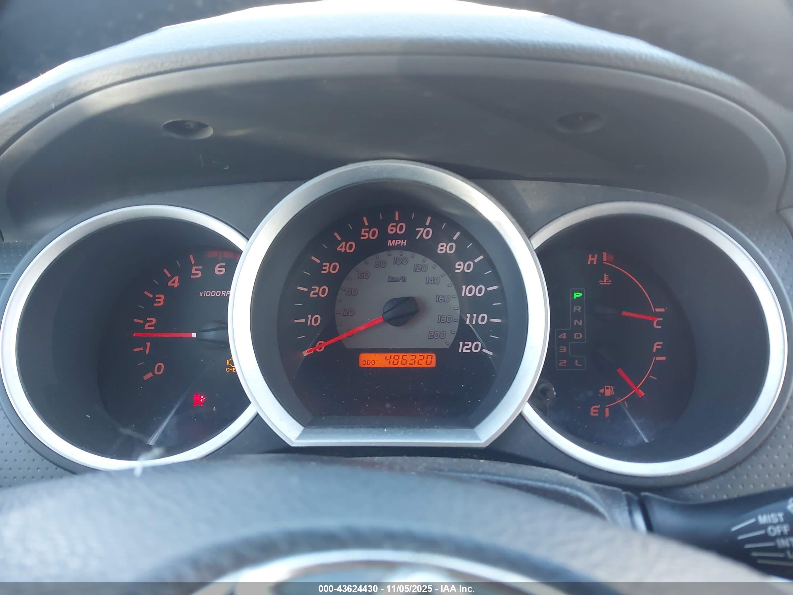 TOYOTA TACOMA image 7