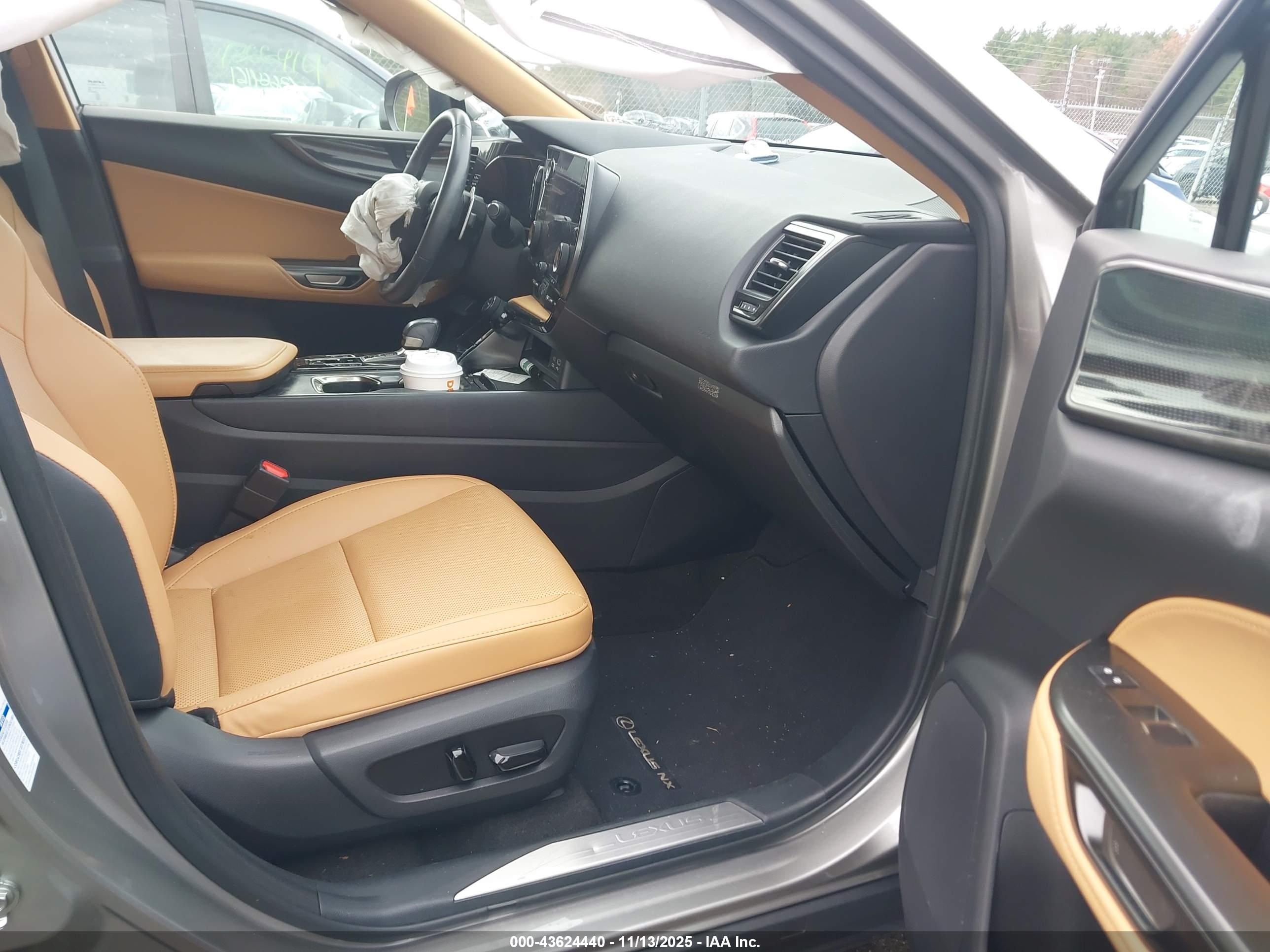LEXUS NX image 5