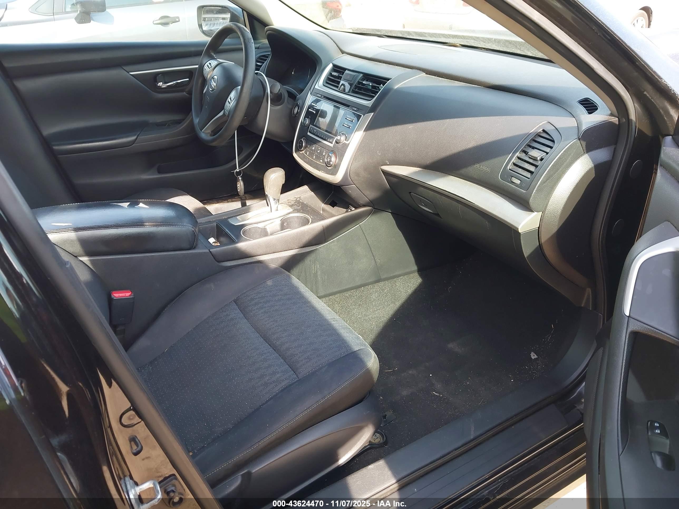 NISSAN ALTIMA image 5