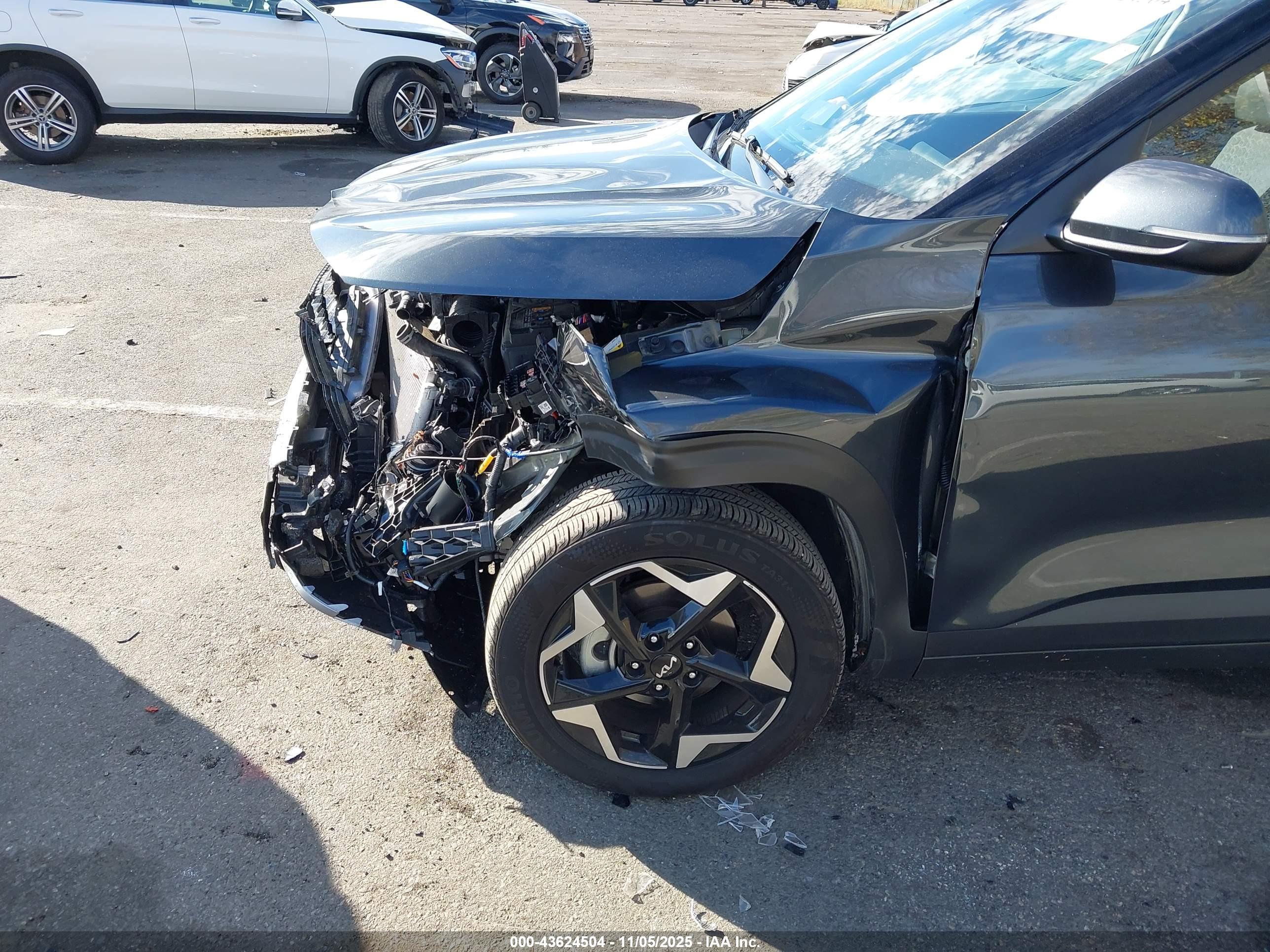 KIA SELTOS image 6