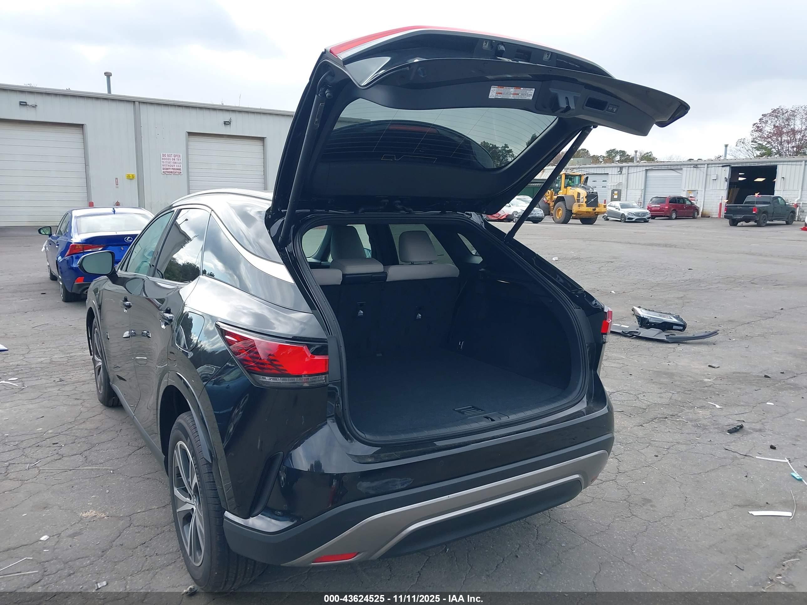 LEXUS RX image 3