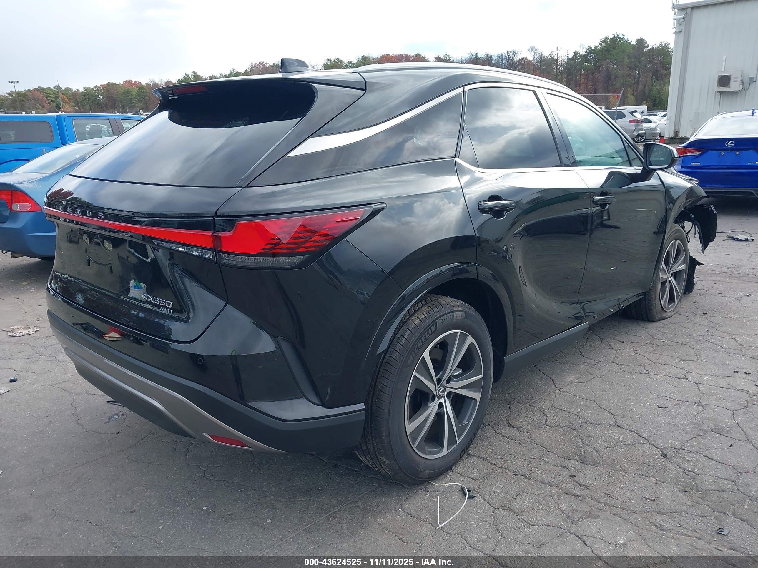 LEXUS RX image 4