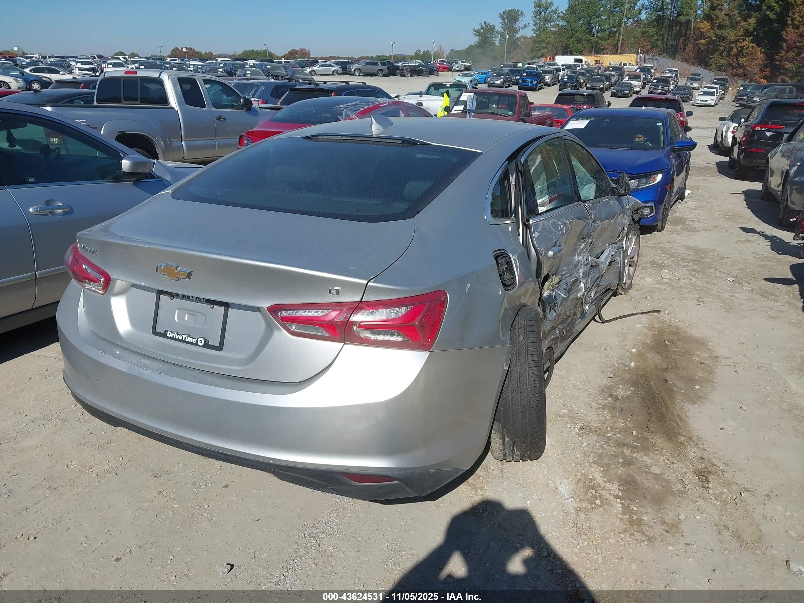 CHEVROLET MALIBU image 4