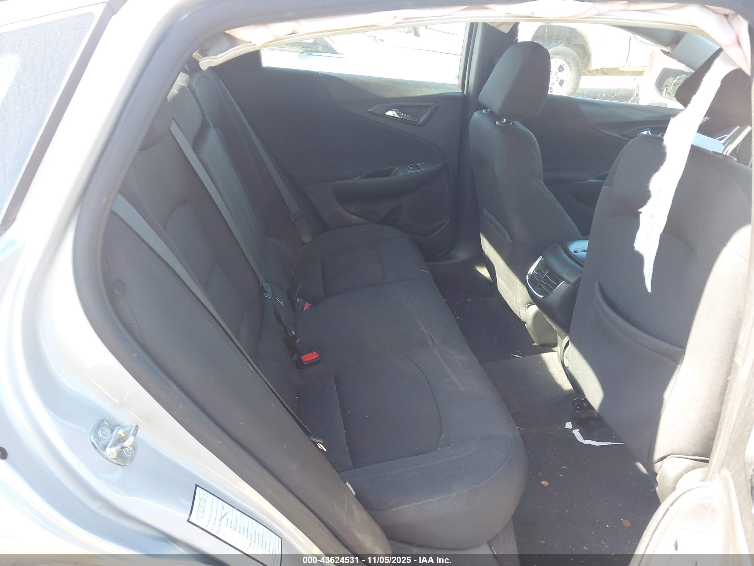 CHEVROLET MALIBU image 8