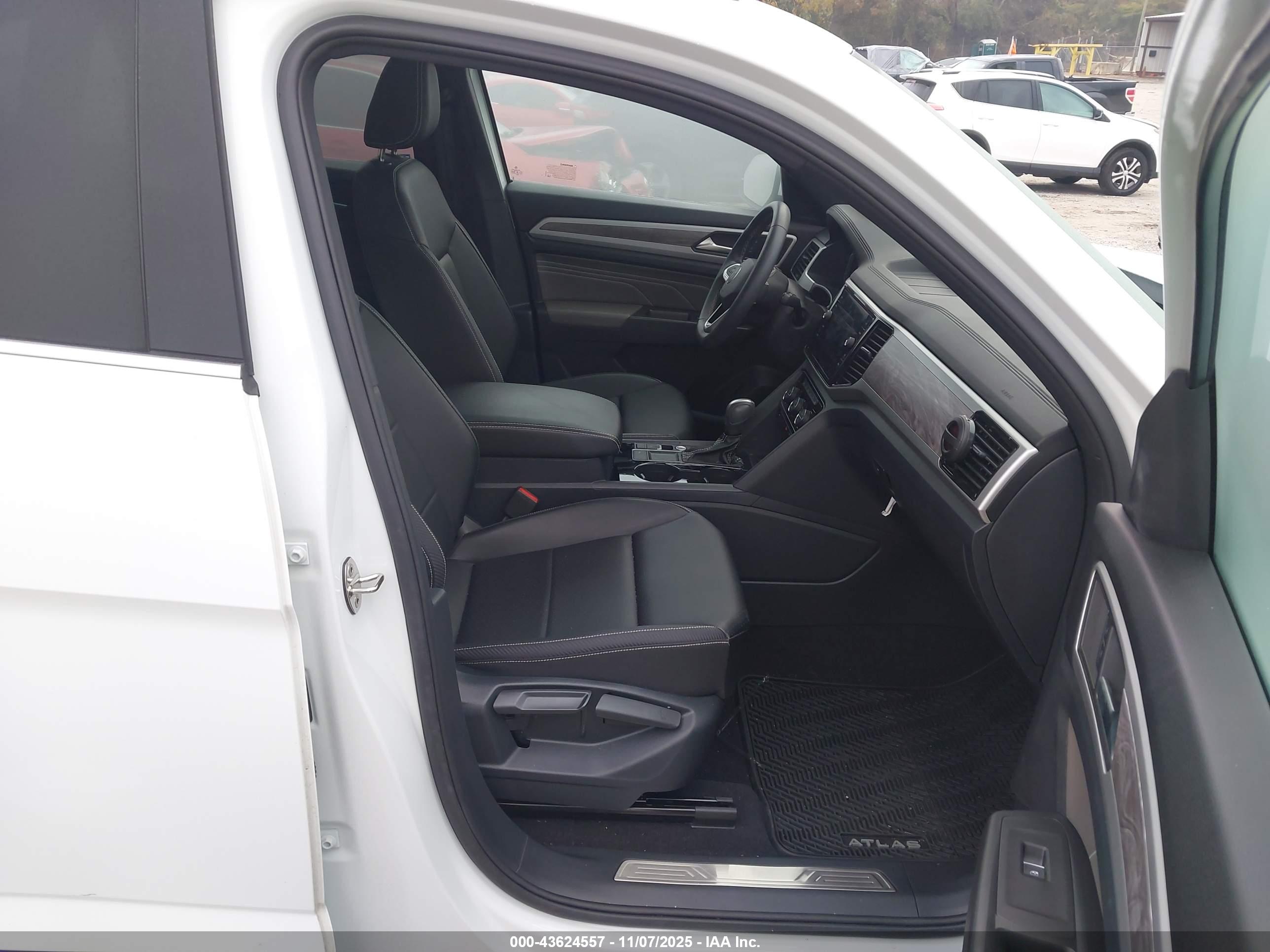 VOLKSWAGEN ATLAS image 5