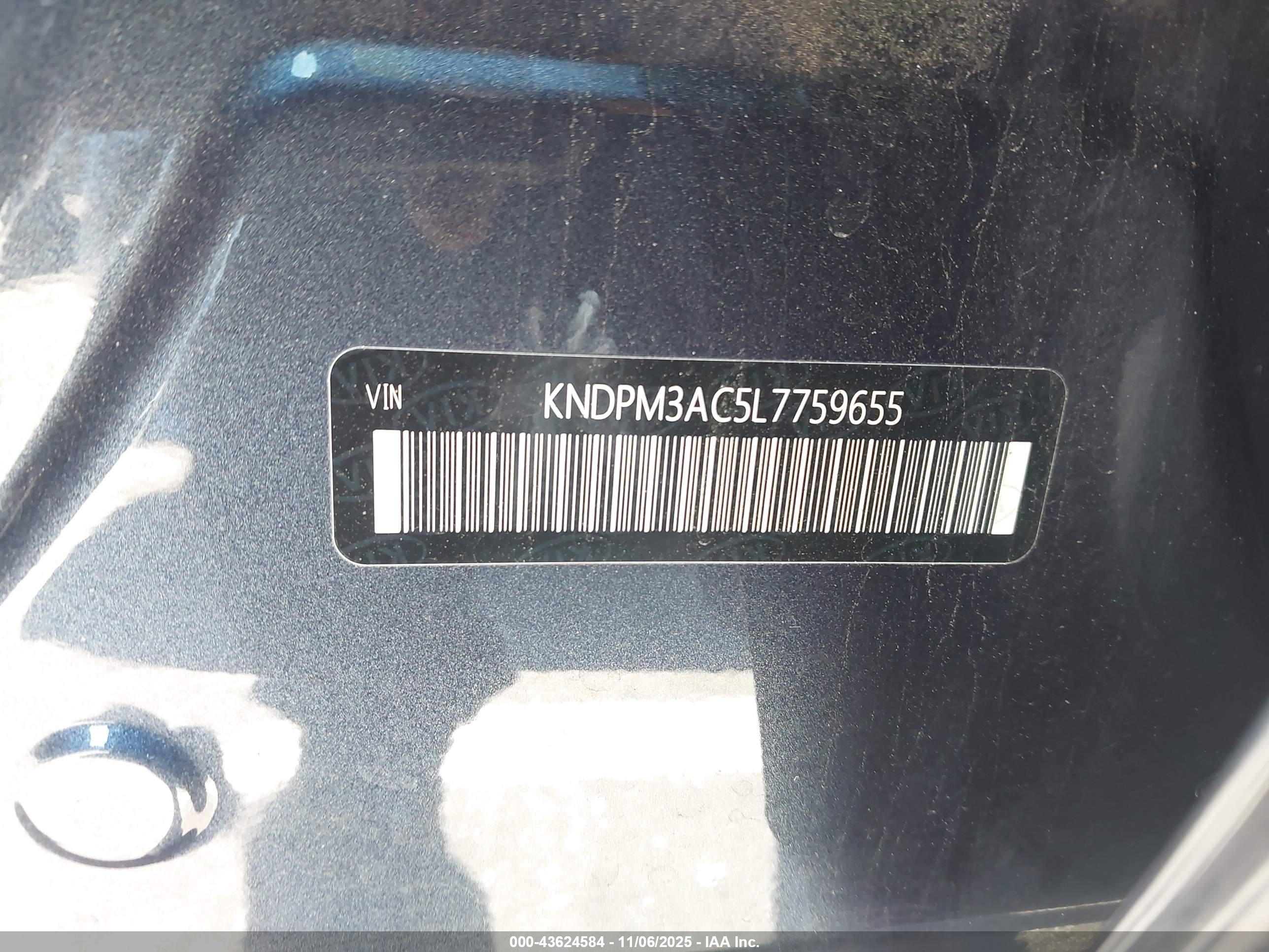KIA SPORTAGE image 9