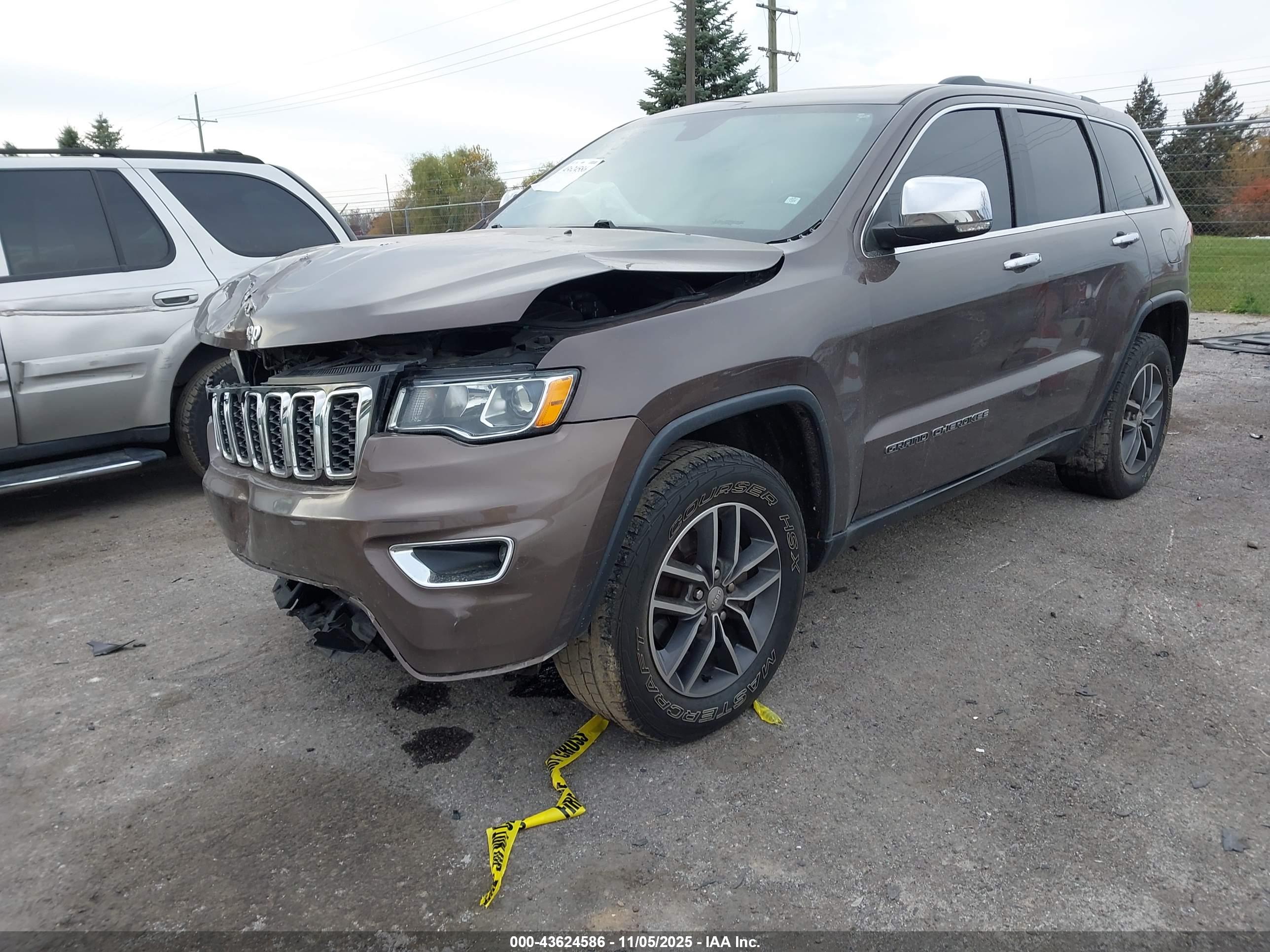 JEEP GRAND image 2