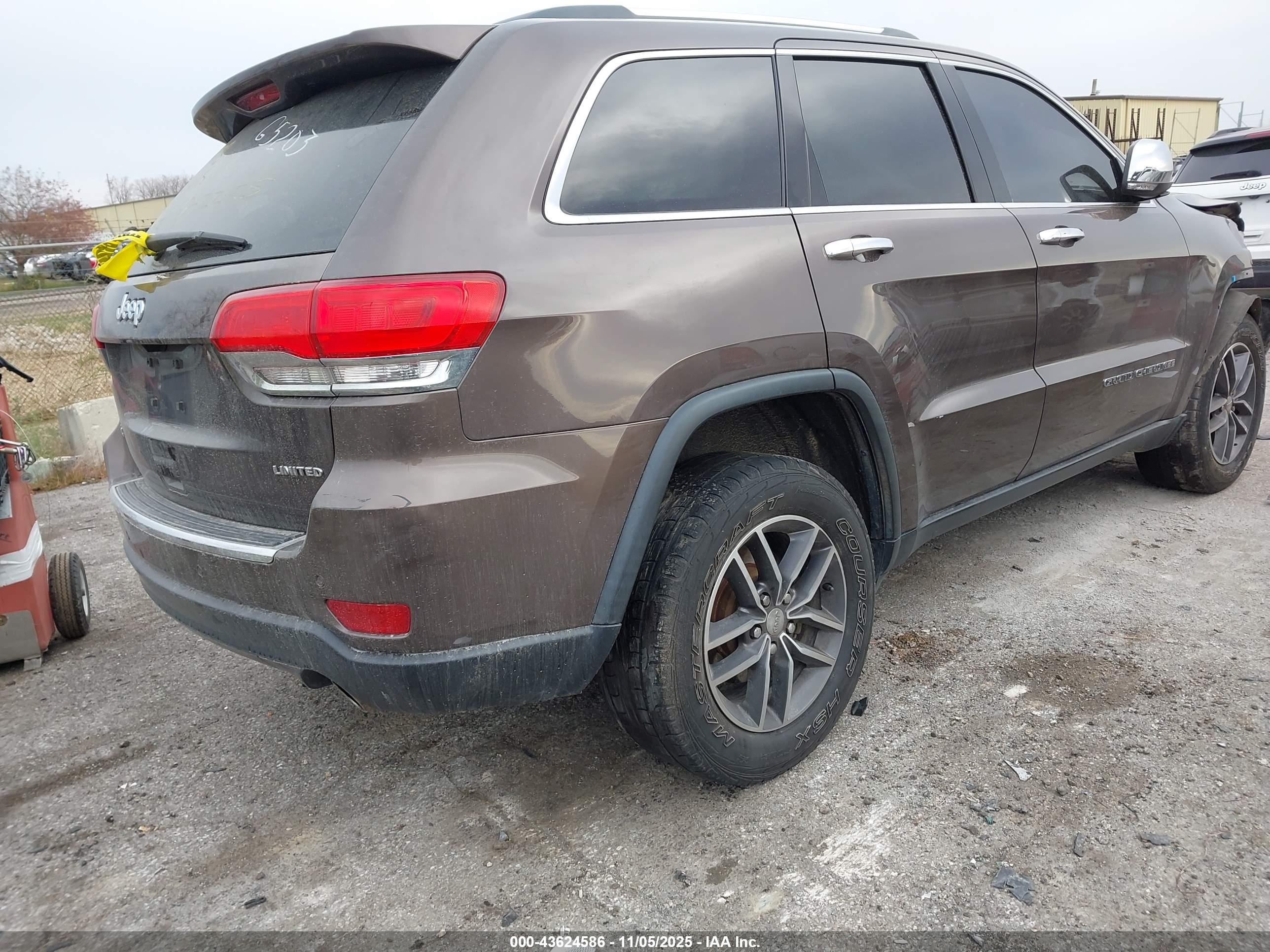 JEEP GRAND image 4