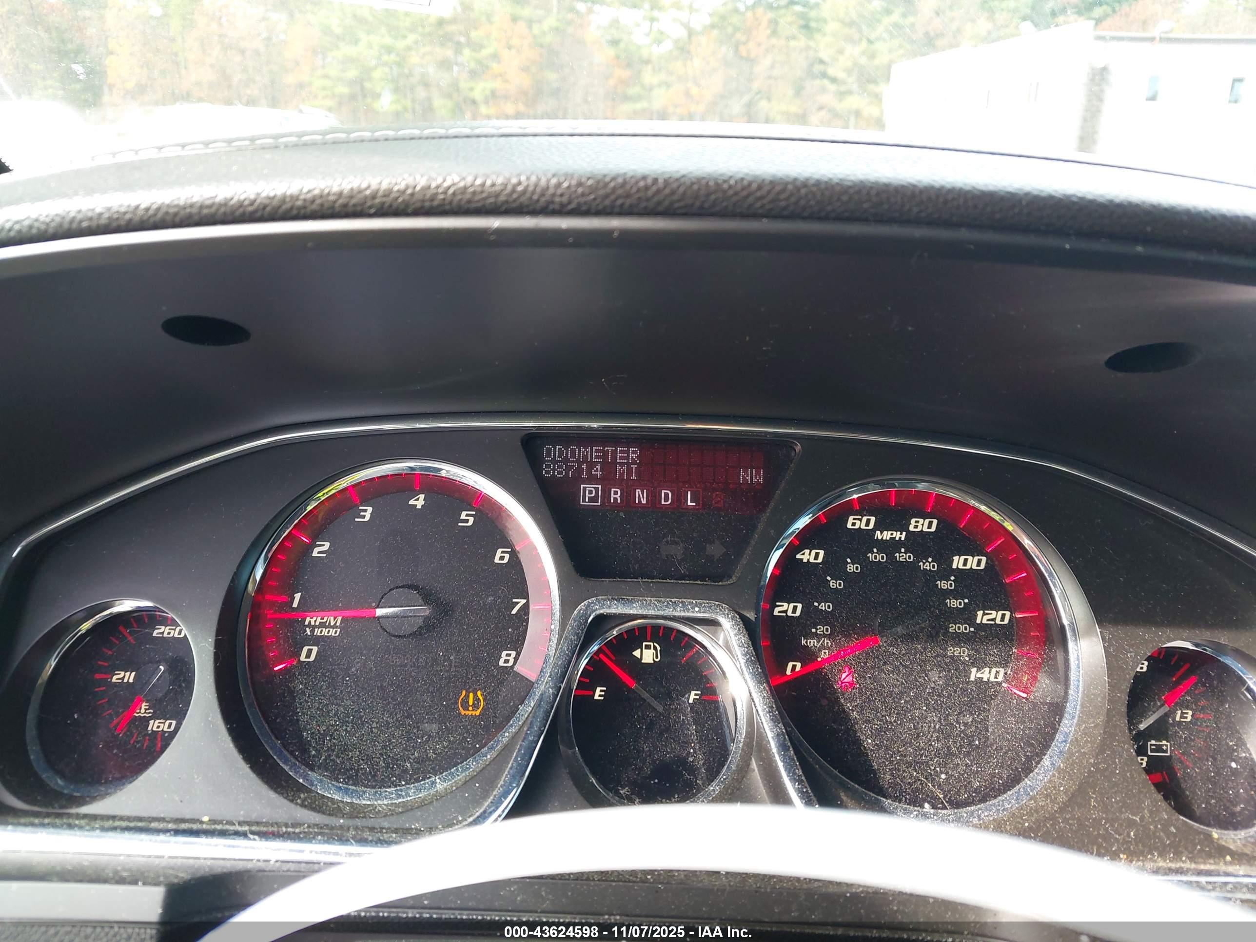 GMC ACADIA image 7