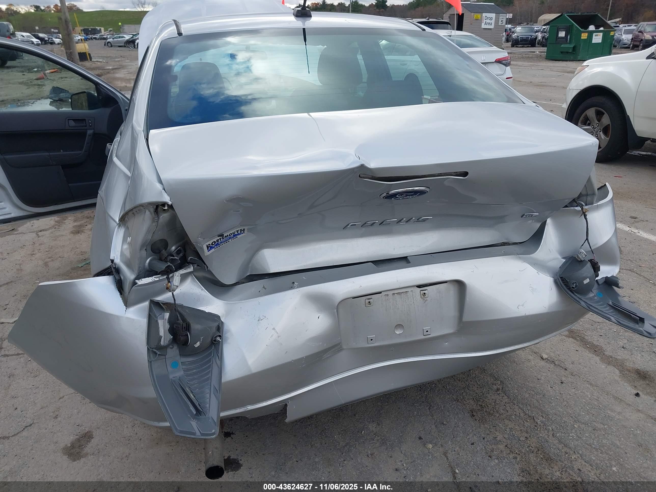 FORD FOCUS image 6