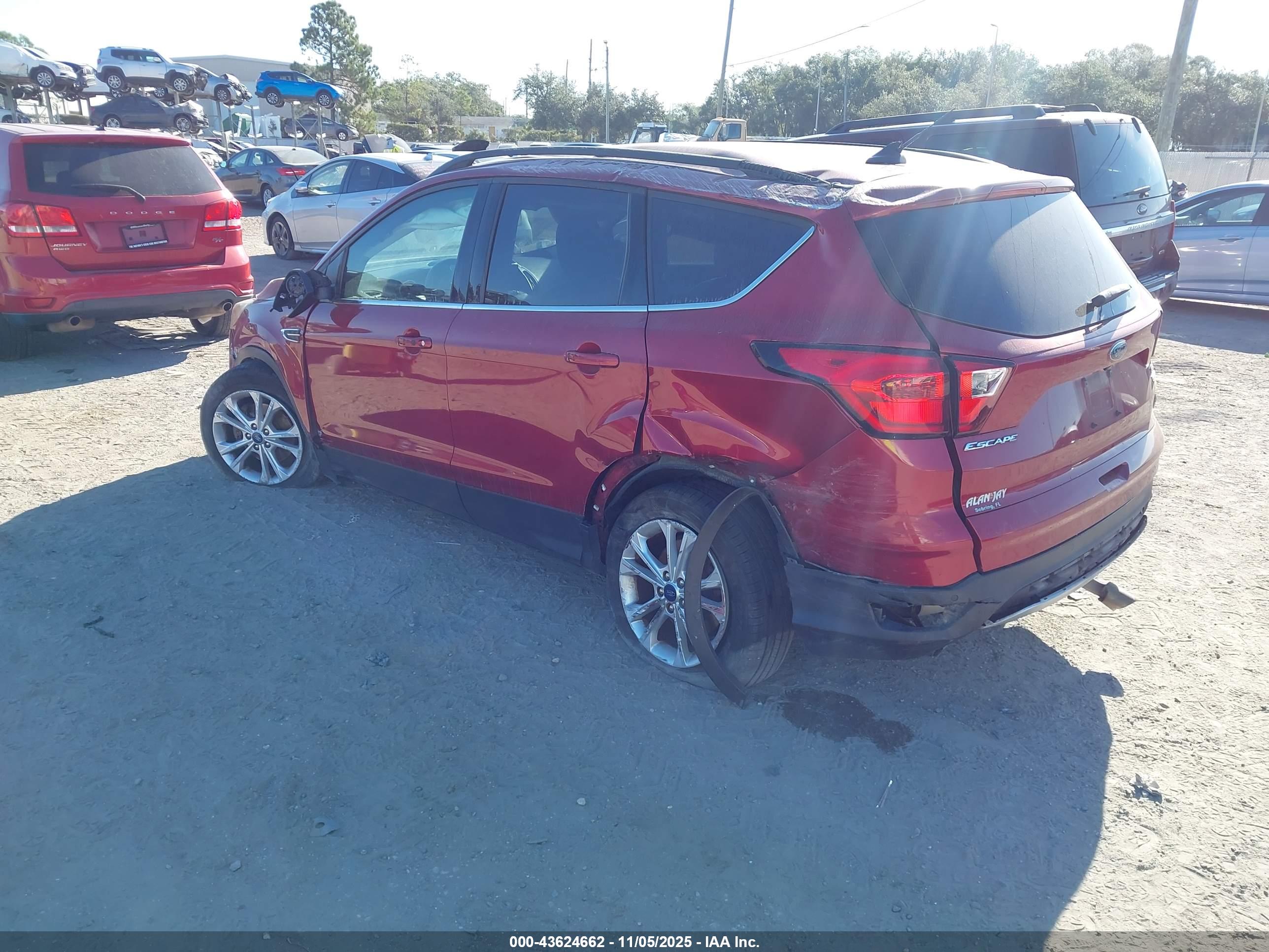 FORD ESCAPE image 3