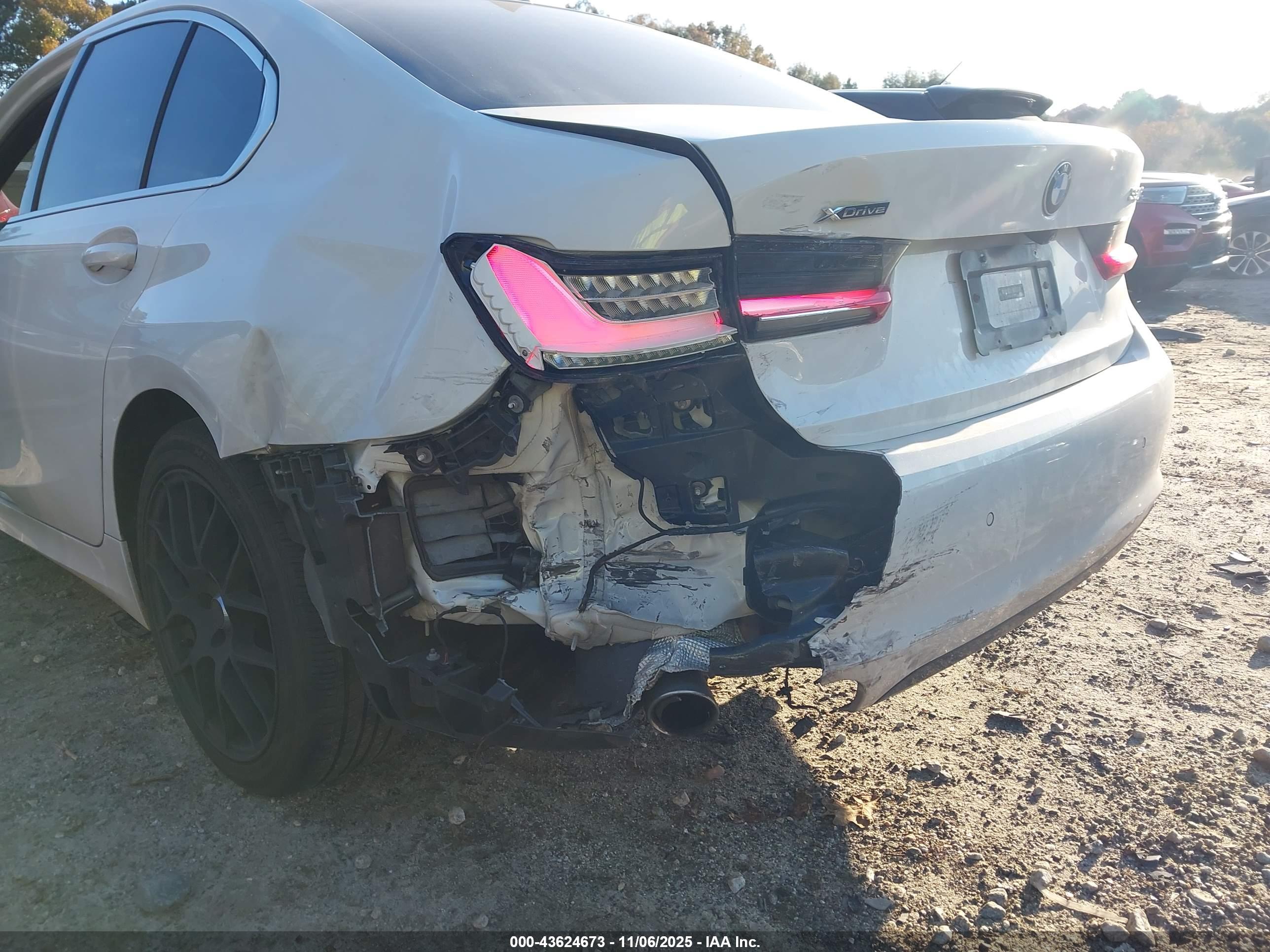 BMW 330I image 6