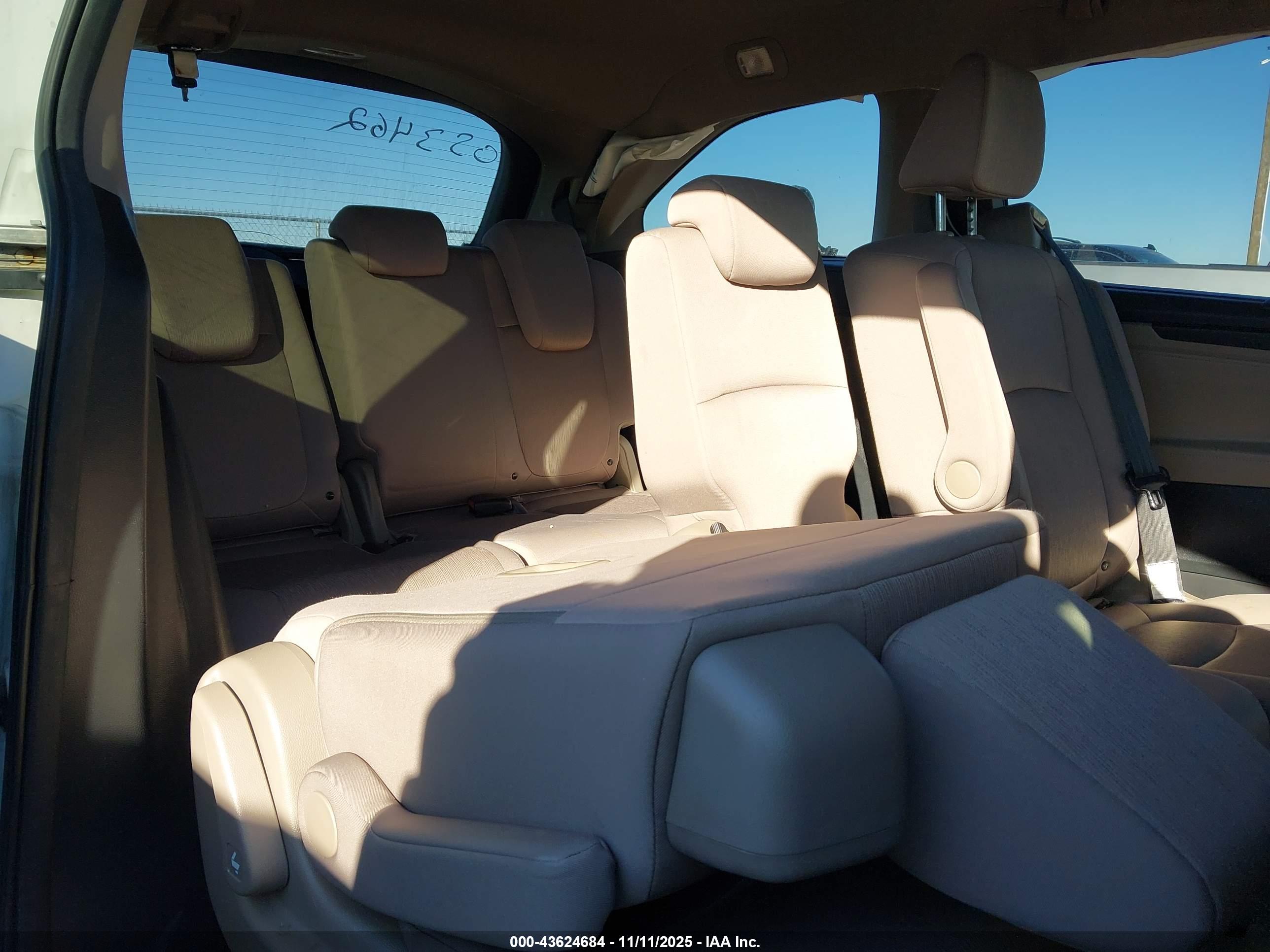 HONDA ODYSSEY image 8