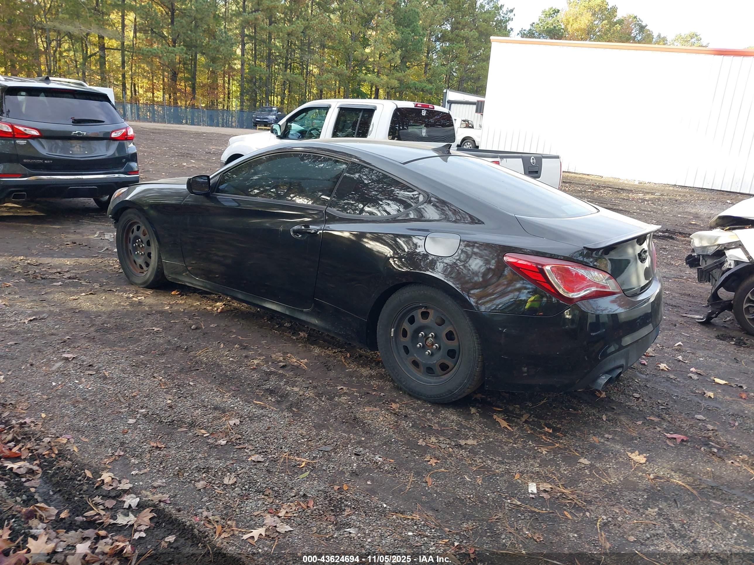 HYUNDAI GENESIS image 3