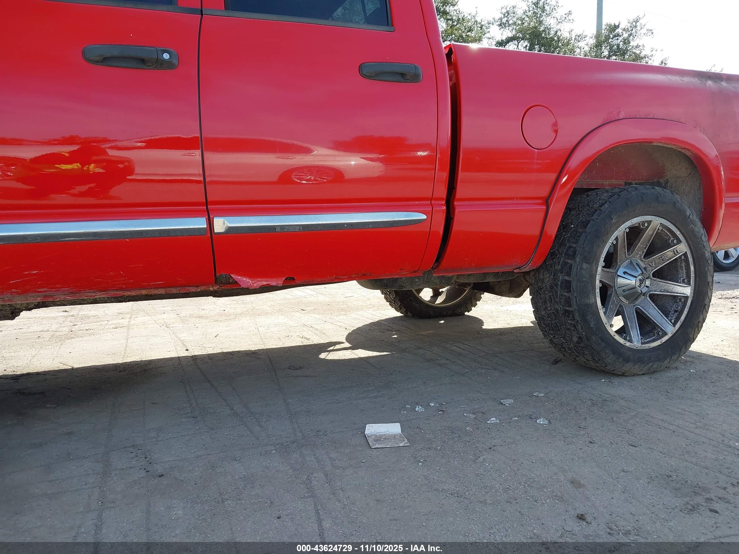 DODGE RAM image 6