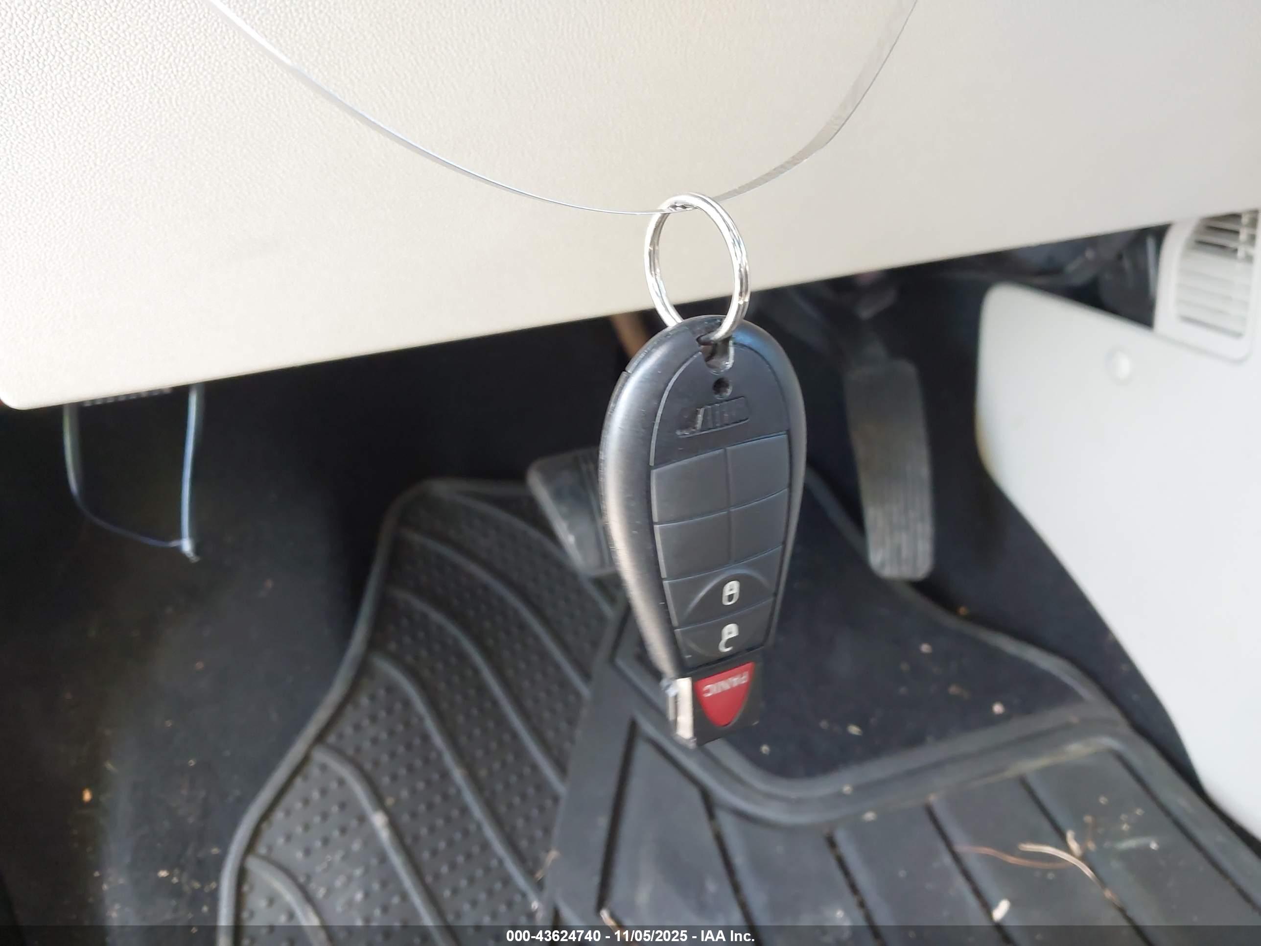 DODGE GRAND image 11