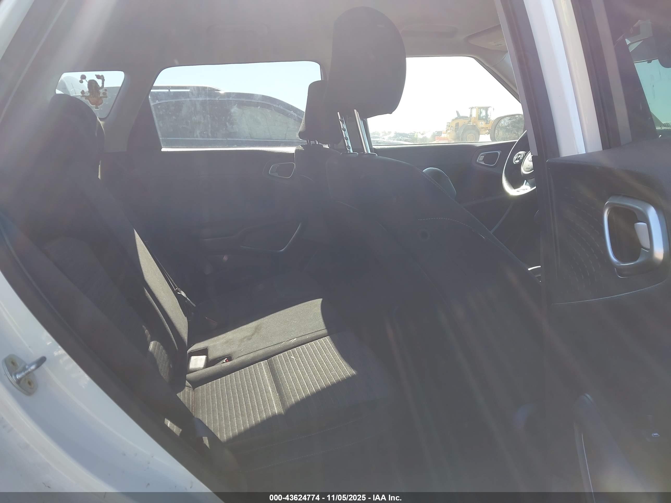 KIA SOUL image 8