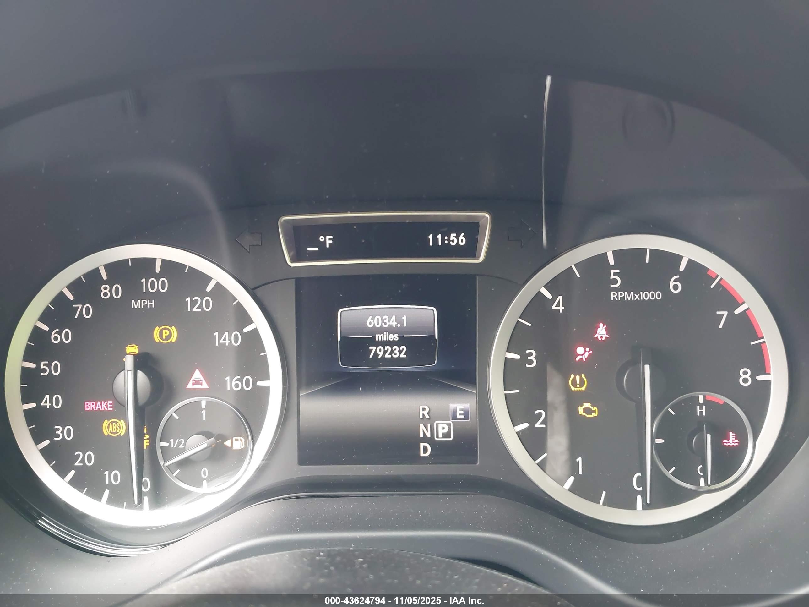 INFINITI QX30 image 7