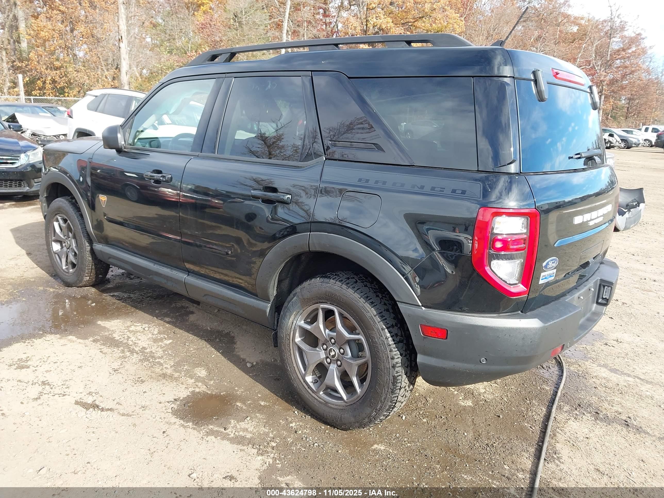 FORD BRONCO image 3