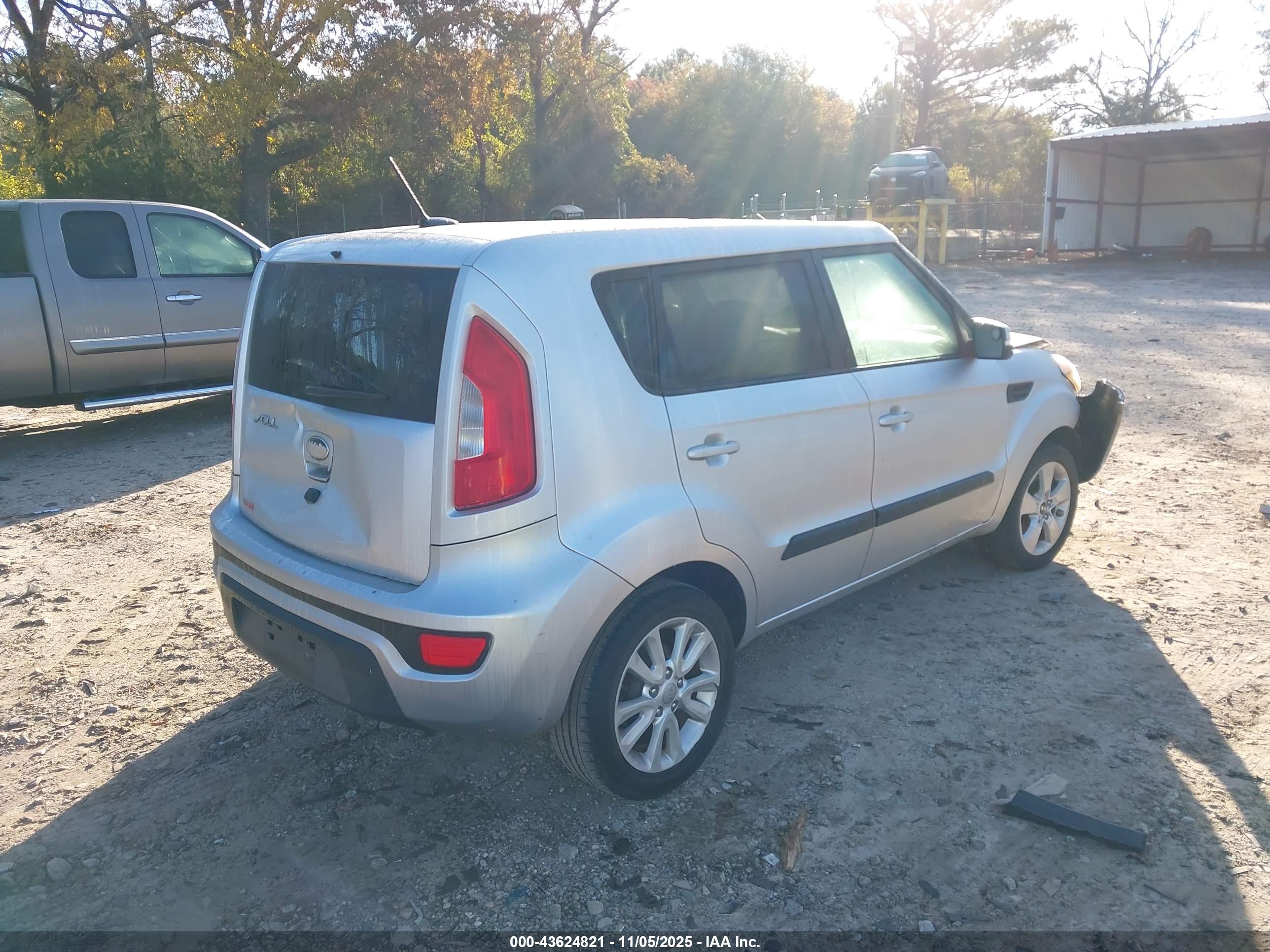 KIA SOUL image 4