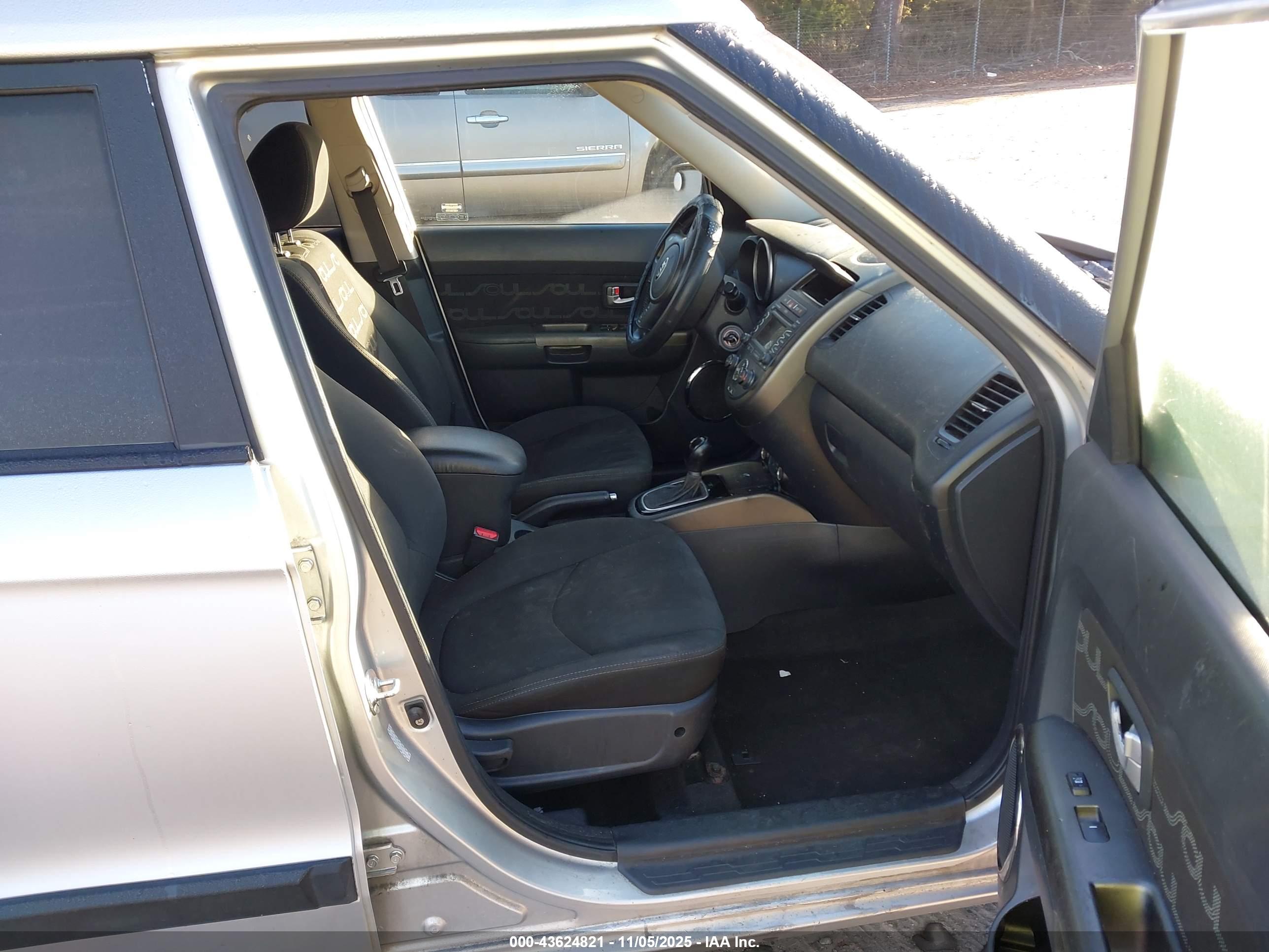 KIA SOUL image 5