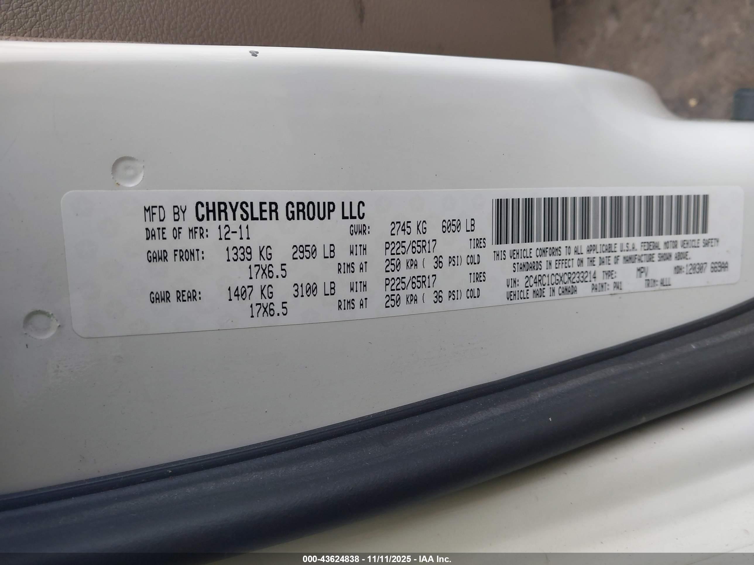 CHRYSLER TOWN image 9