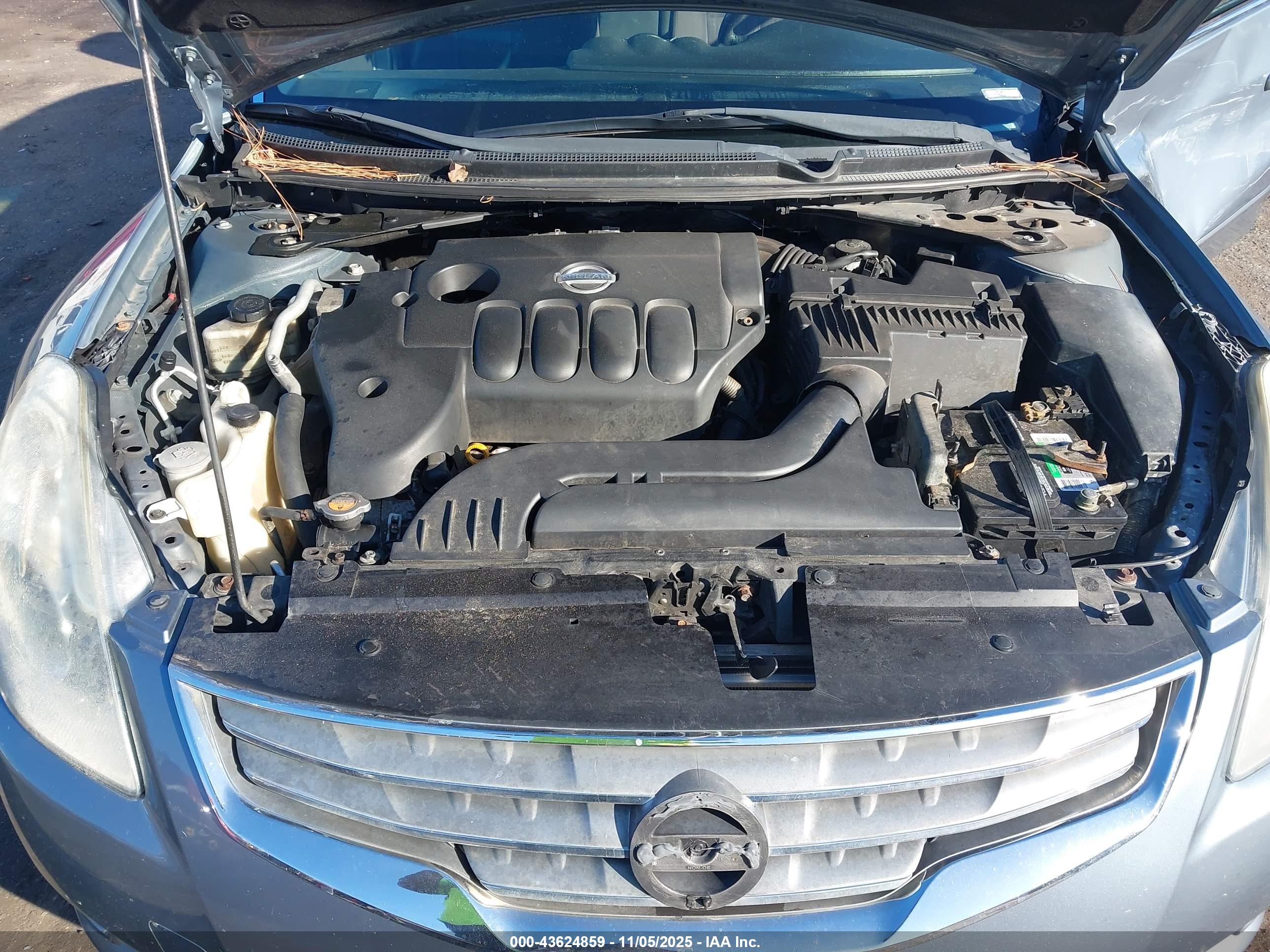 NISSAN ALTIMA image 10