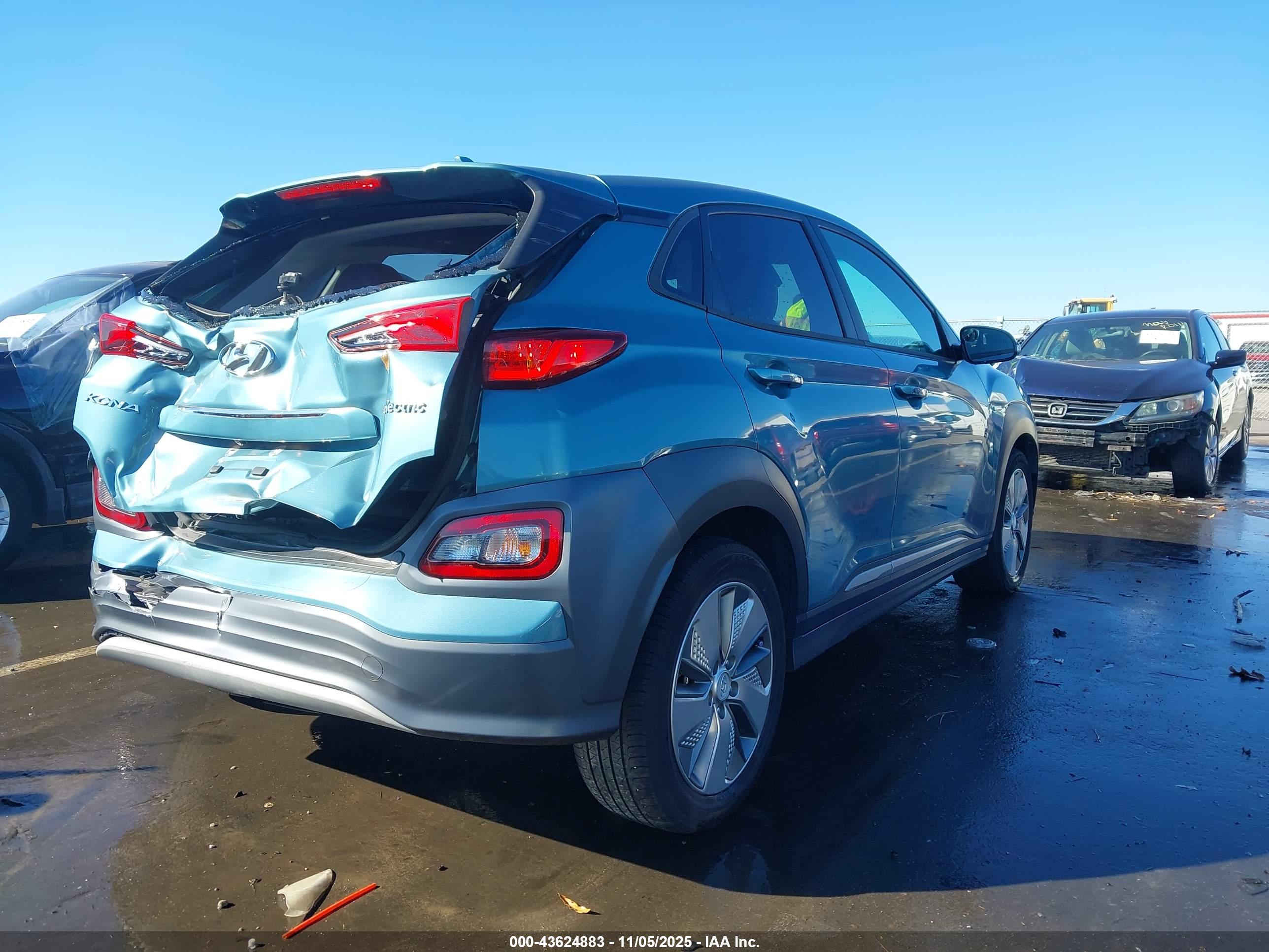 HYUNDAI KONA image 4