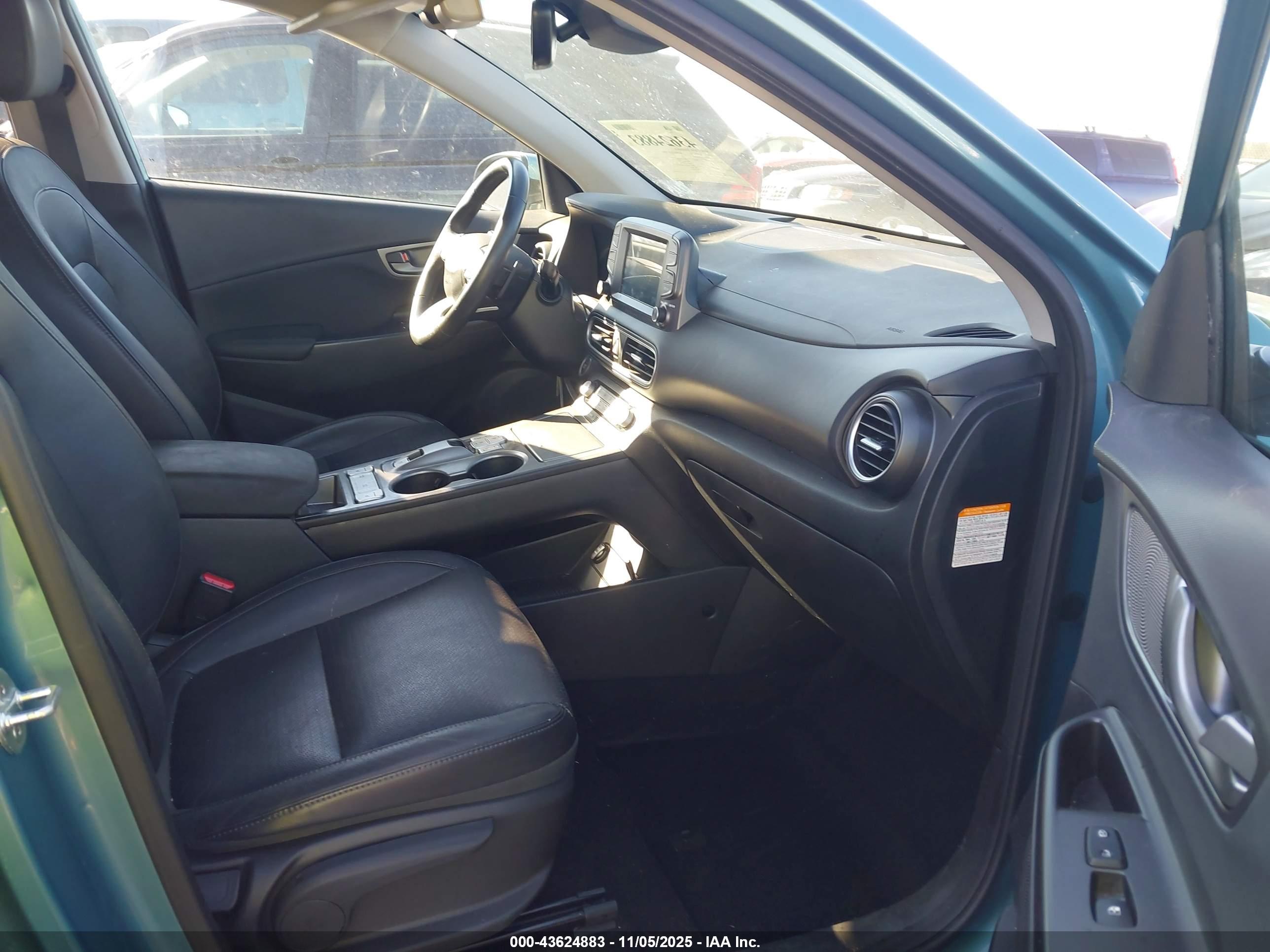 HYUNDAI KONA image 5